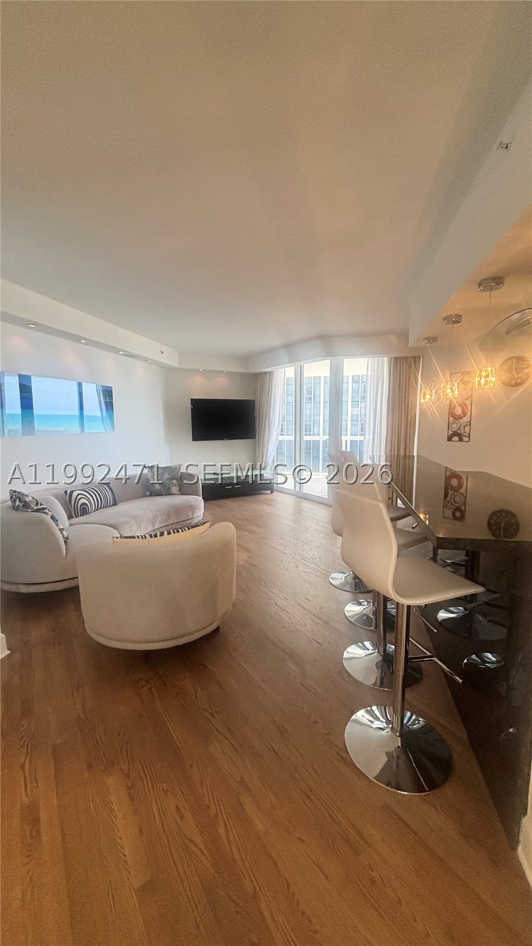 image Blue Diamond36
