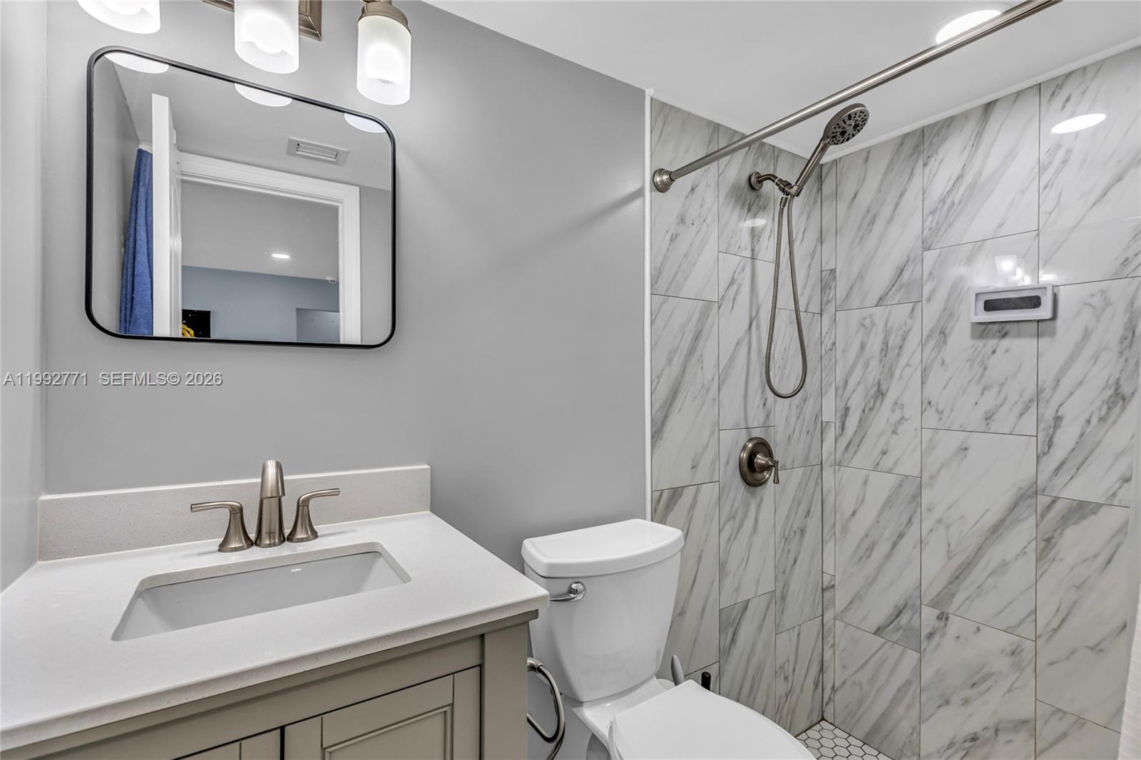 819 N 32nd Ave Hollywood, FL 33021