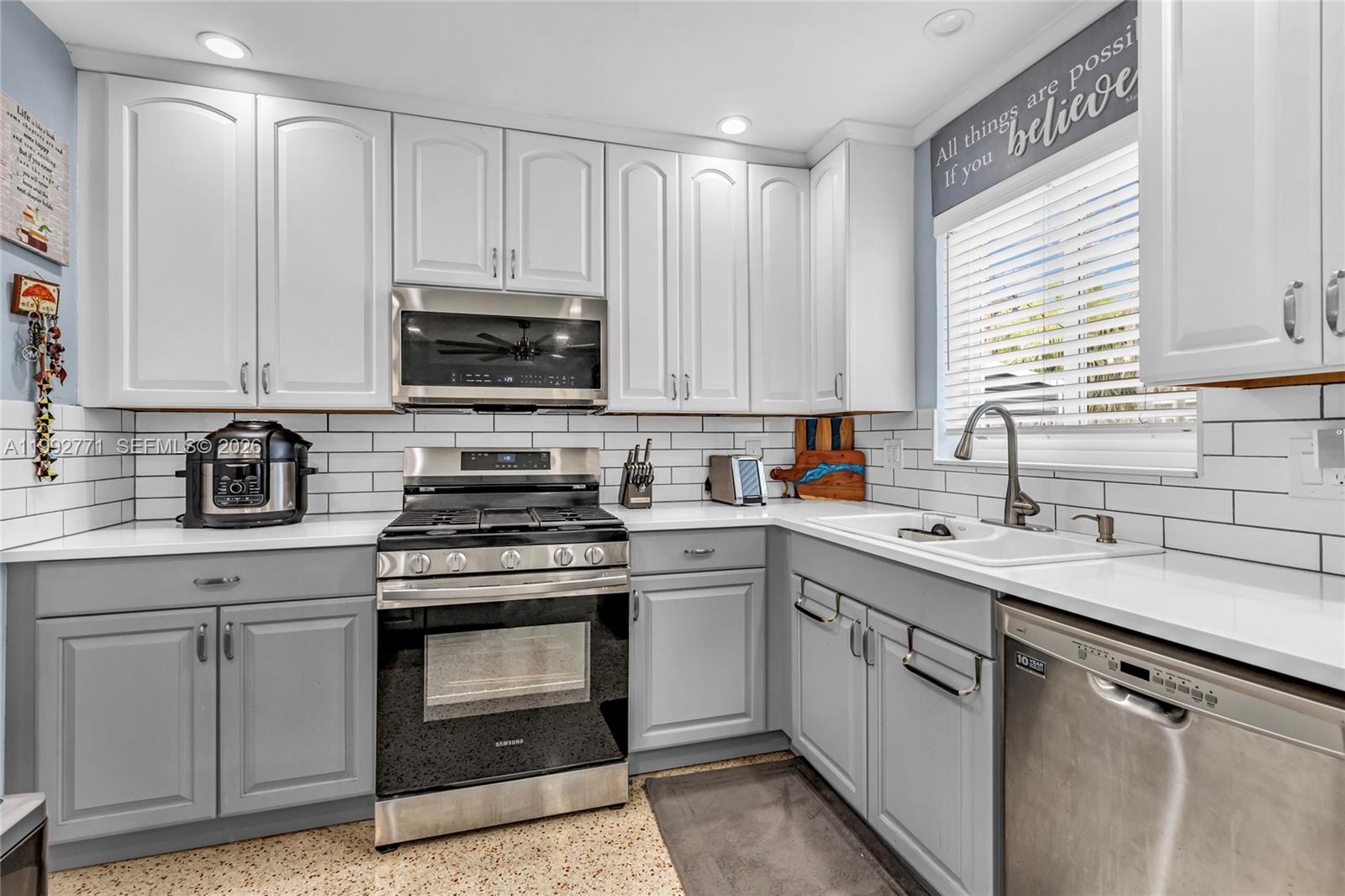 819 N 32nd Ave Hollywood, FL 33021