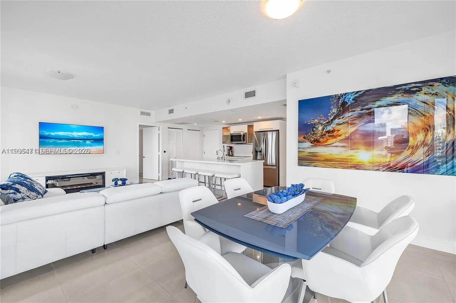 image Latitude on the River1