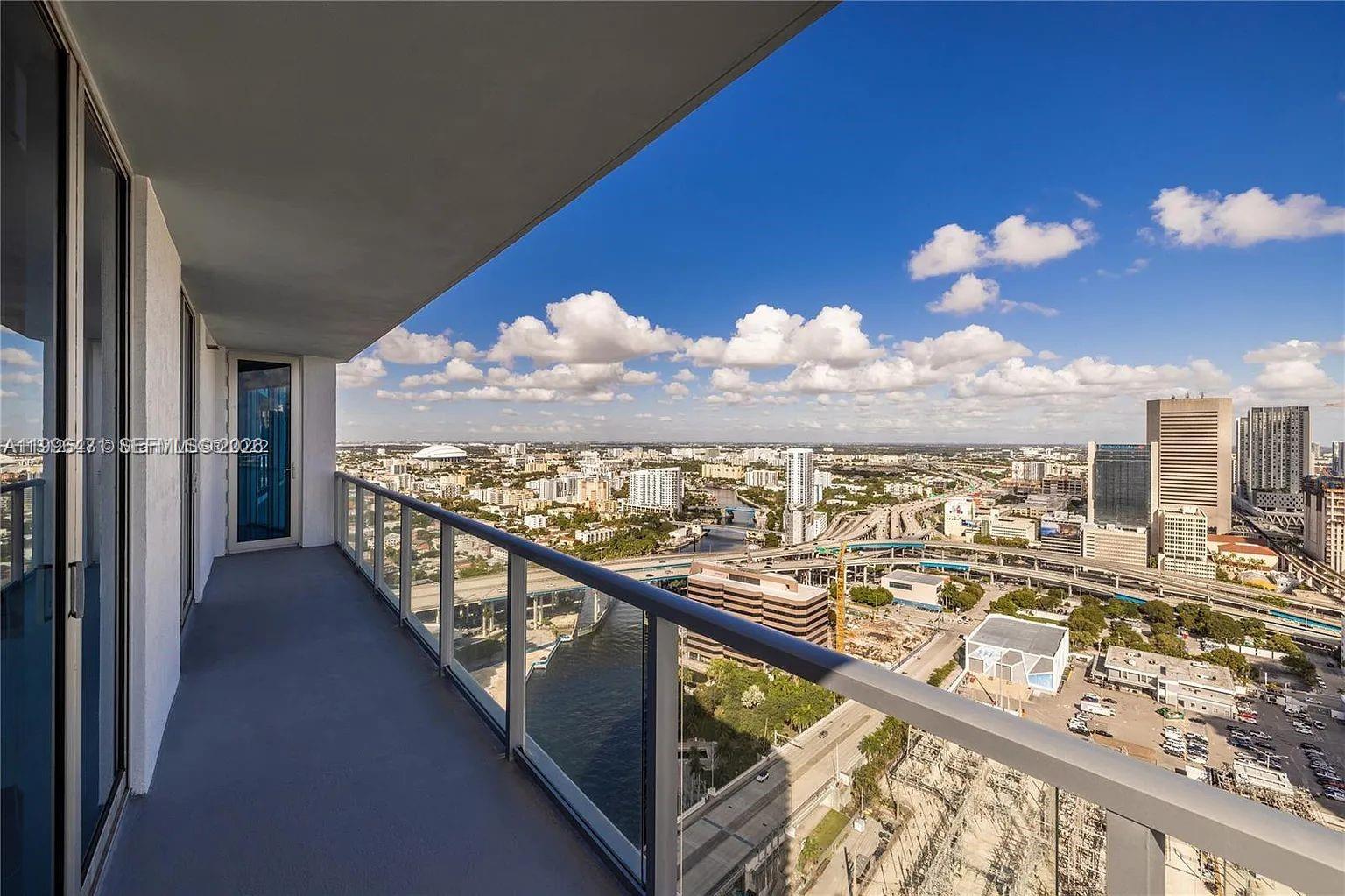 image Latitude on the River6