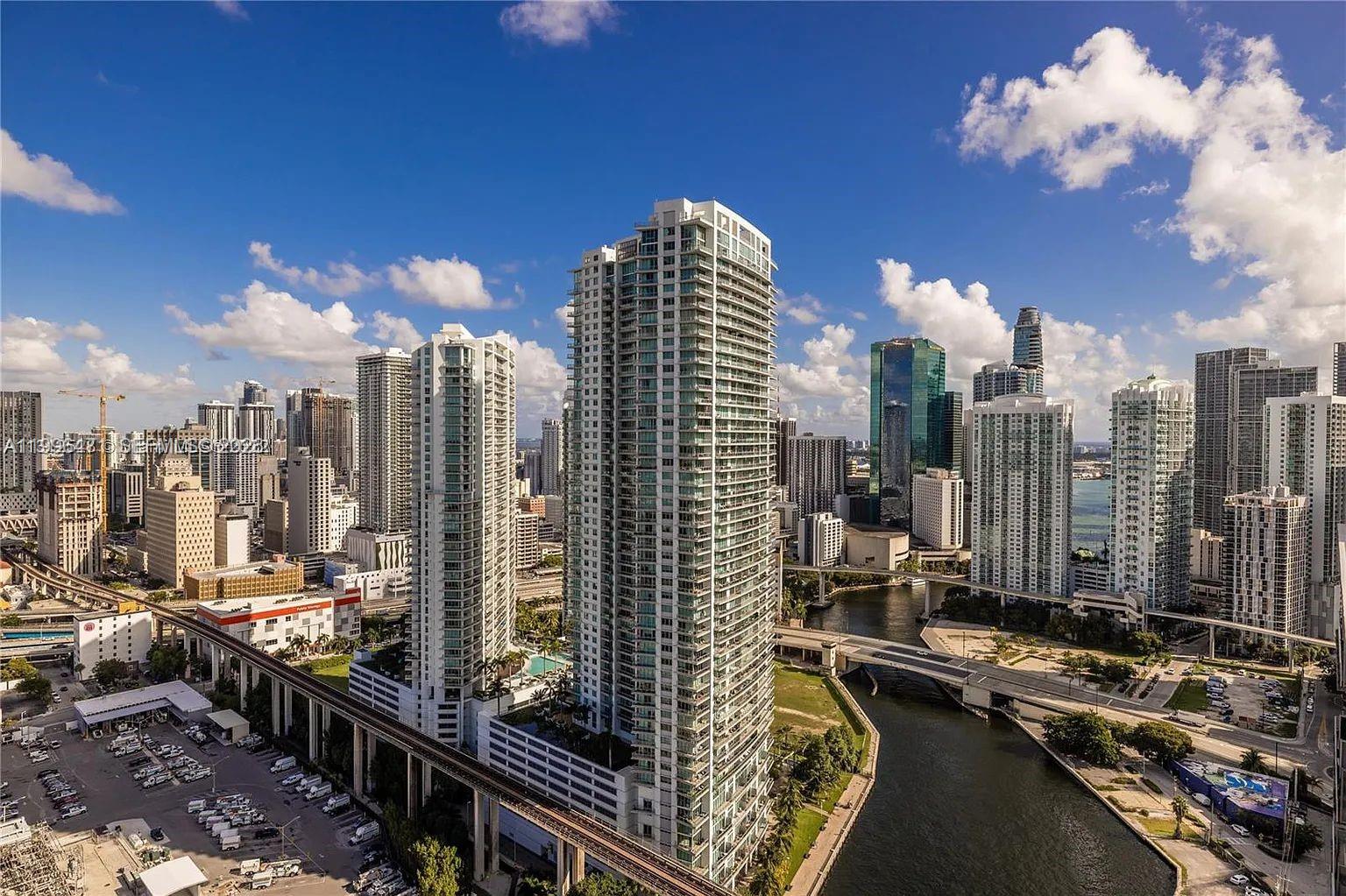 image Latitude on the River7