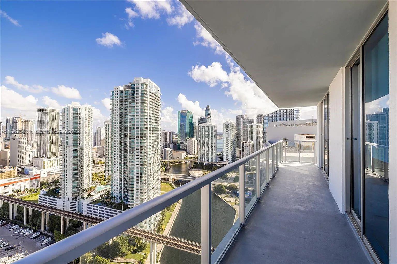 image Latitude on the River8