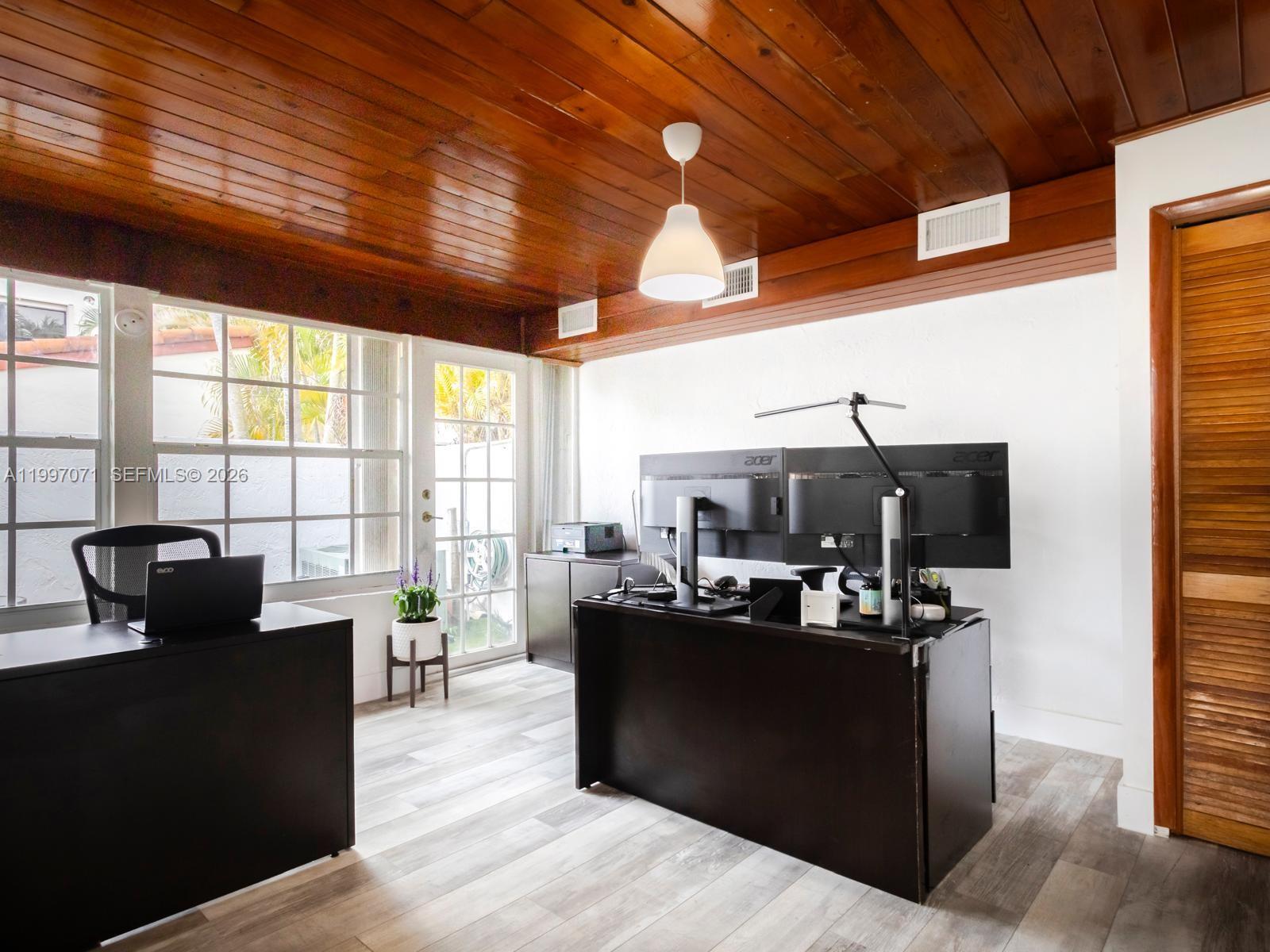 11722 SW 107th Ter Miami, FL 33186