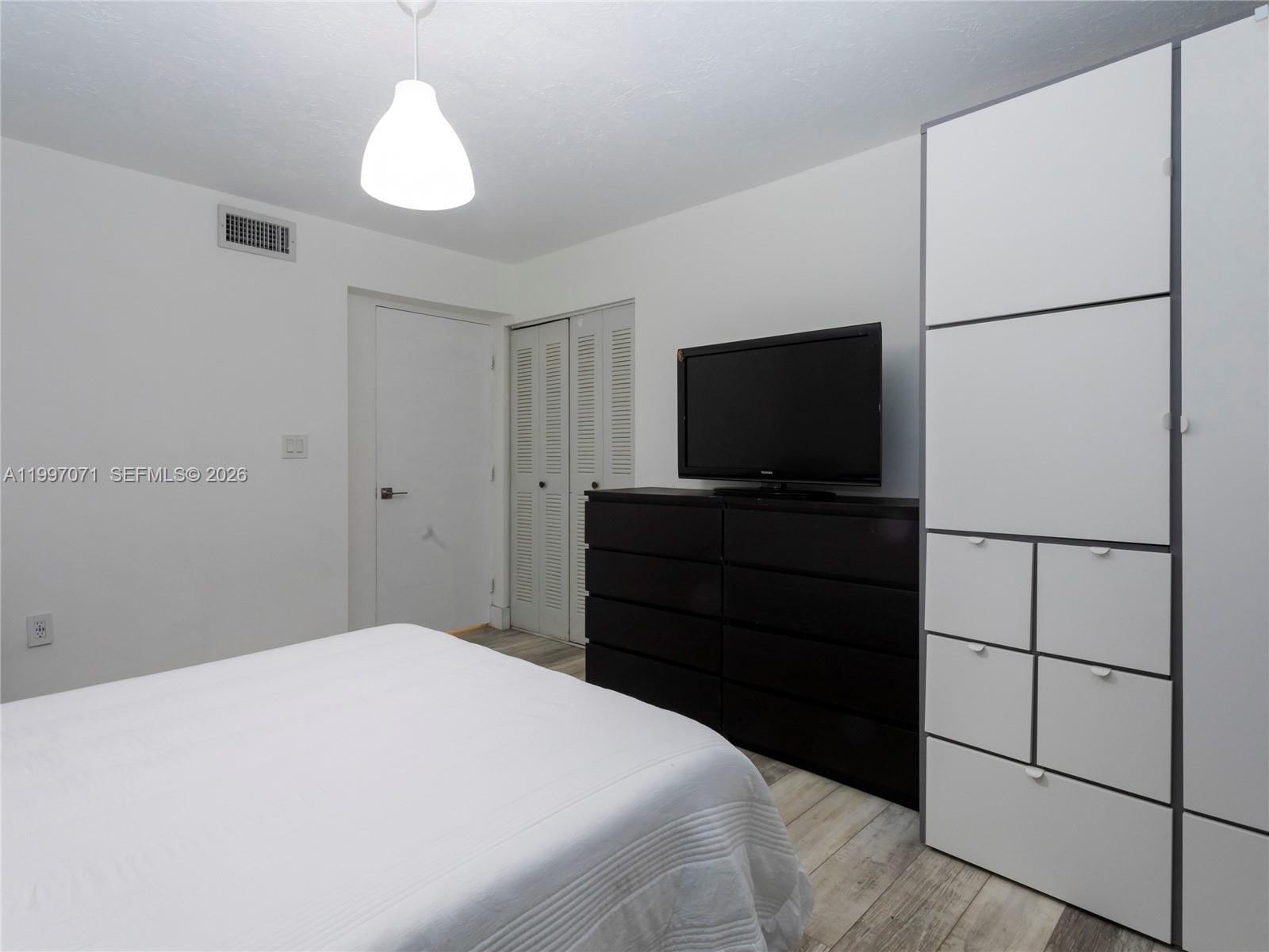 11722 SW 107th Ter Miami, FL 33186