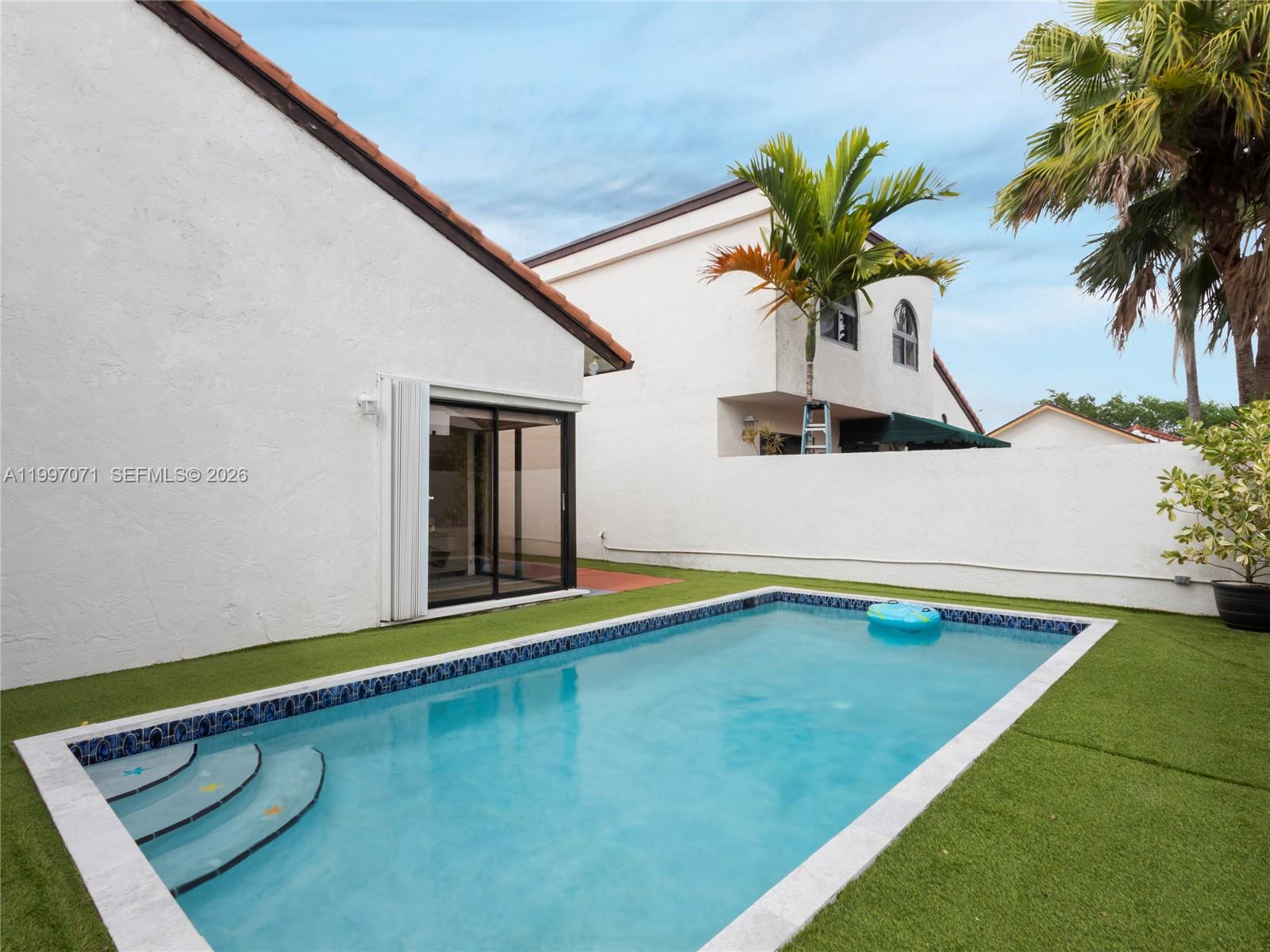 11722 SW 107th Ter Miami, FL 33186