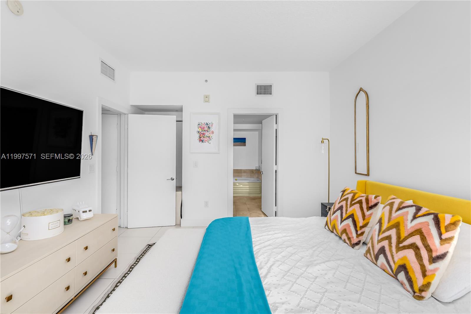 5970 Indian Crk Dr #502 Miami Beach, FL 33140