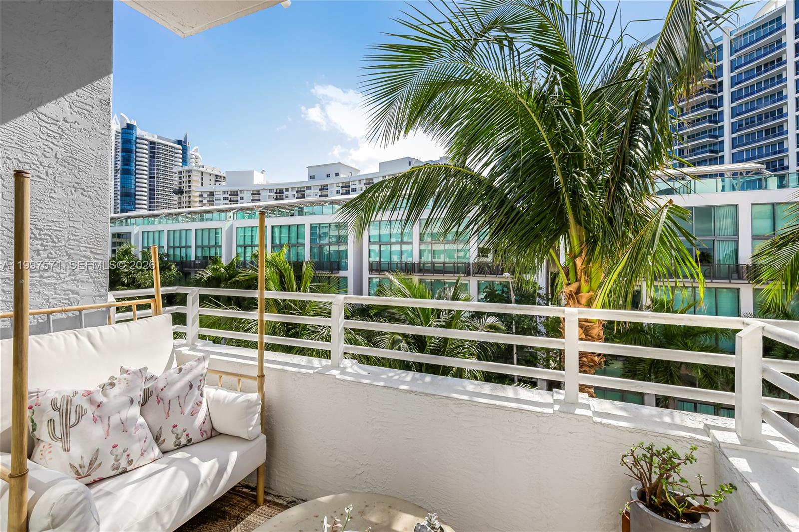 5970 Indian Crk Dr #502 Miami Beach, FL 33140