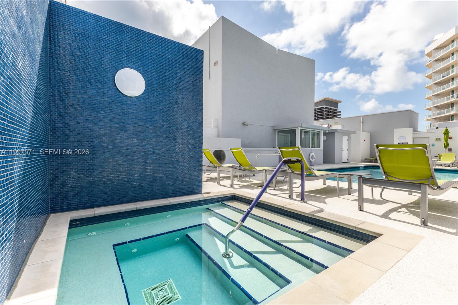 5970 Indian Crk Dr #502 Miami Beach, FL 33140