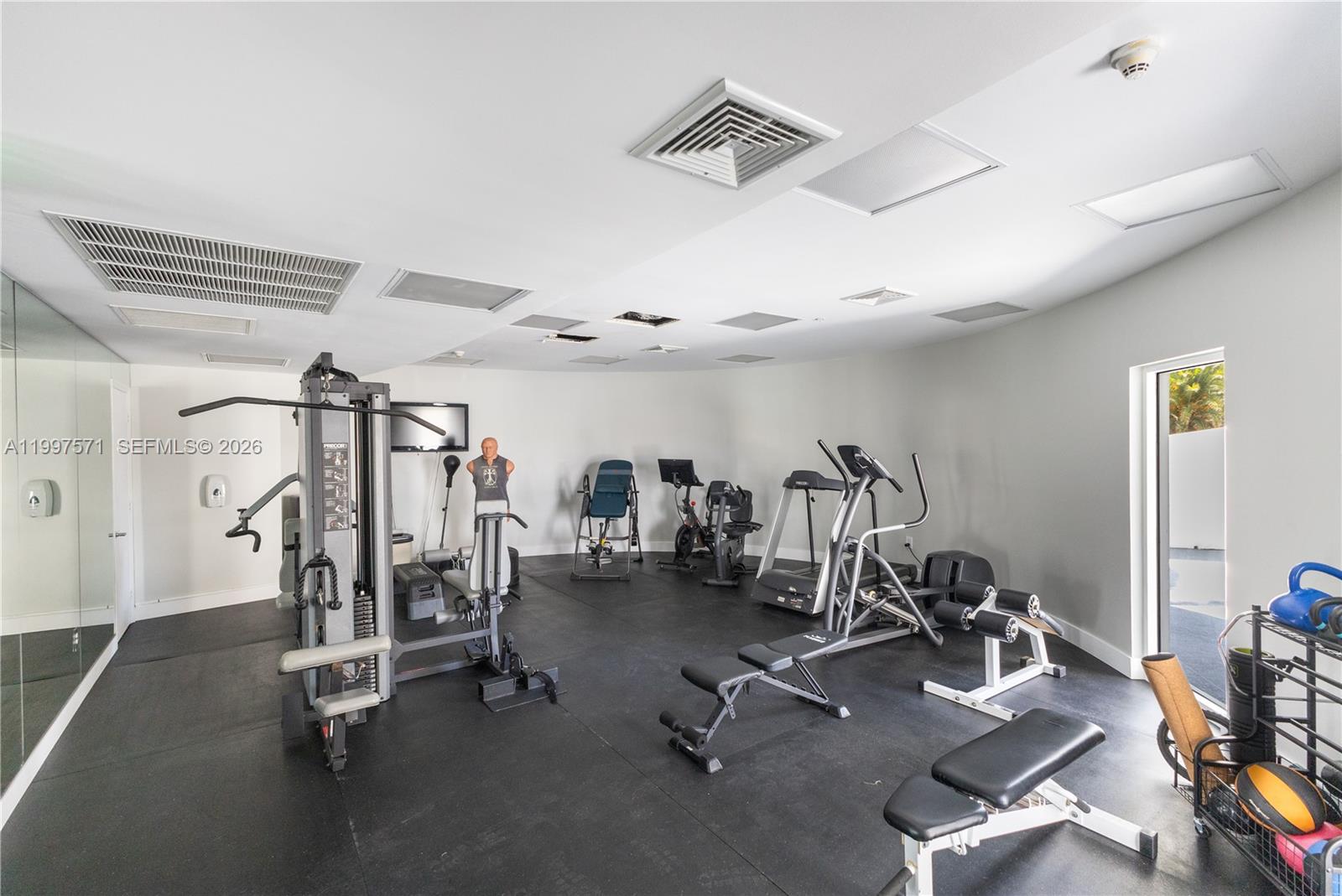 5970 Indian Crk Dr #502 Miami Beach, FL 33140