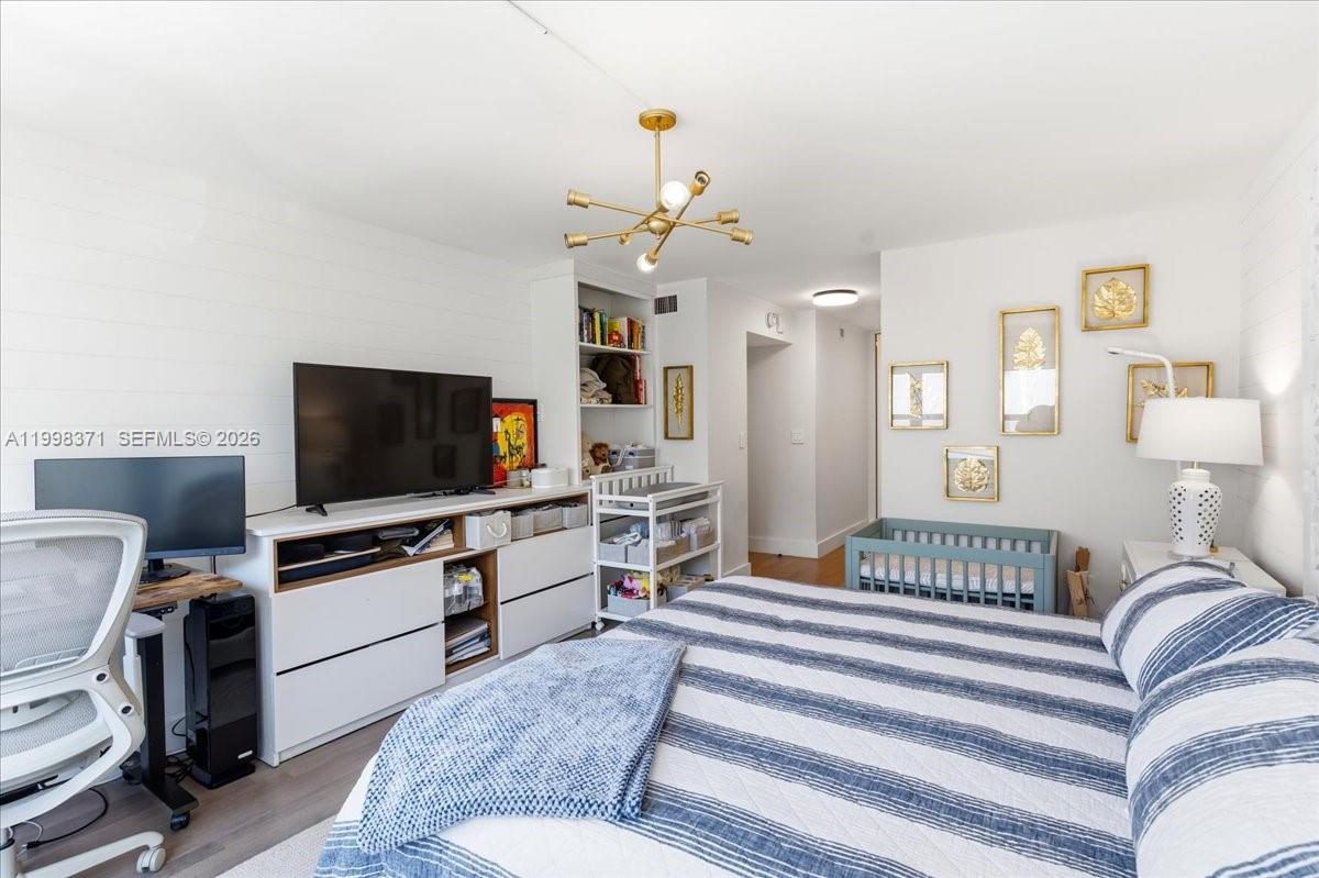 550 Ocean Dr #3H Key Biscayne, FL 33149