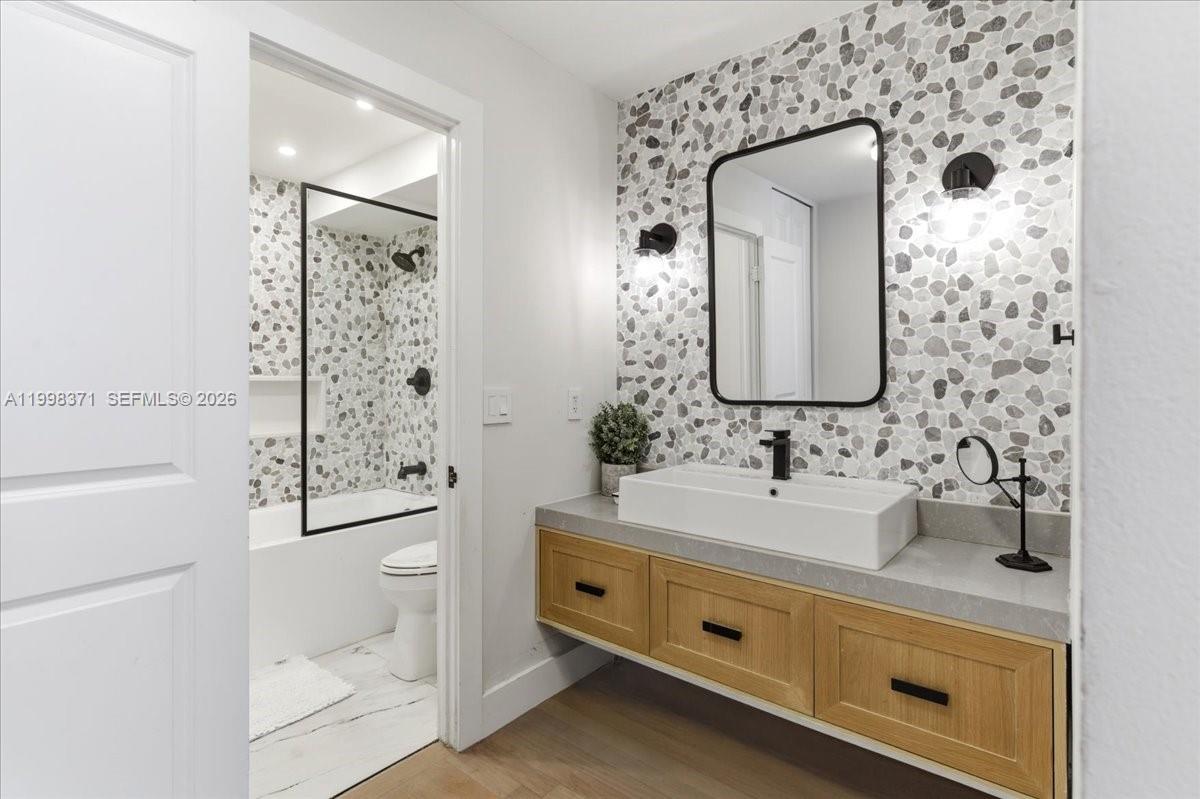 550 Ocean Dr #3H Key Biscayne, FL 33149