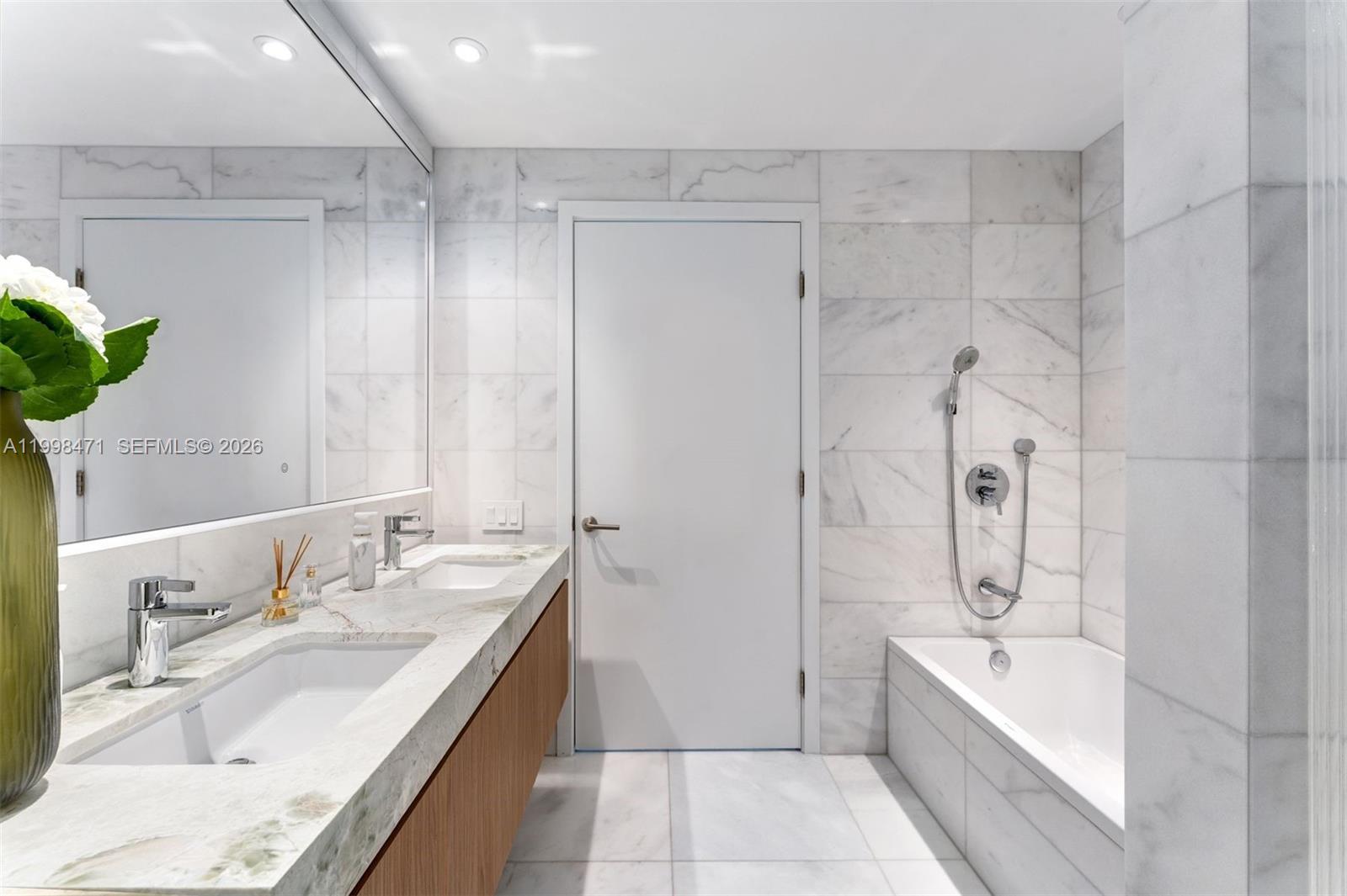 500 Alton Rd #1802 Miami Beach, FL 33139