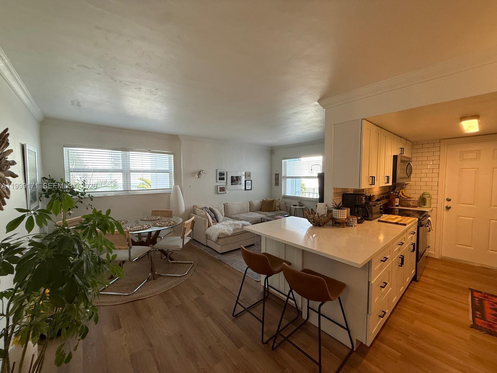 801 Meridian Ave #2D