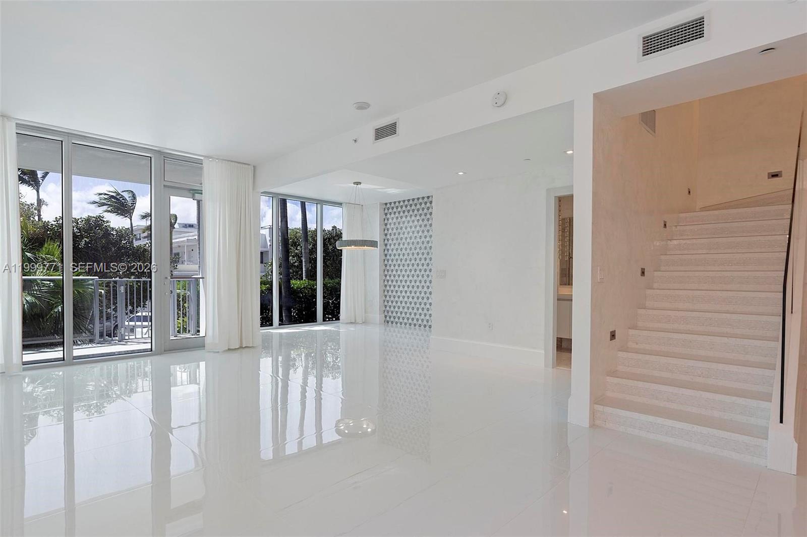 701 N Fort Lauderdale Bch Blvd #TH3 Fort Lauderdale, FL 33304