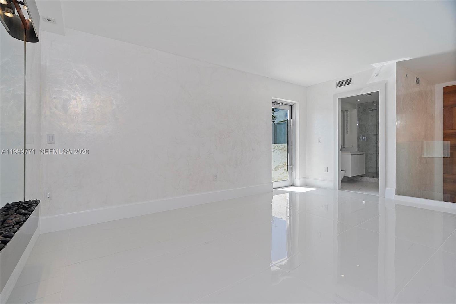 701 N Fort Lauderdale Bch Blvd #TH3 Fort Lauderdale, FL 33304