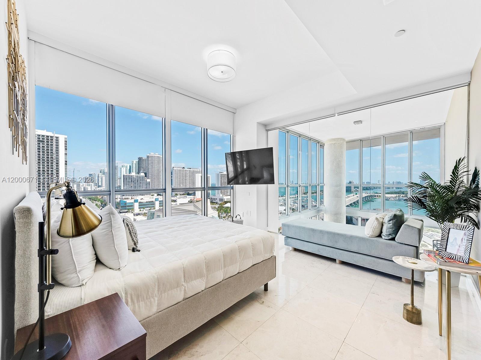 1100 Biscayne Blvd #2105 Miami, FL 33132