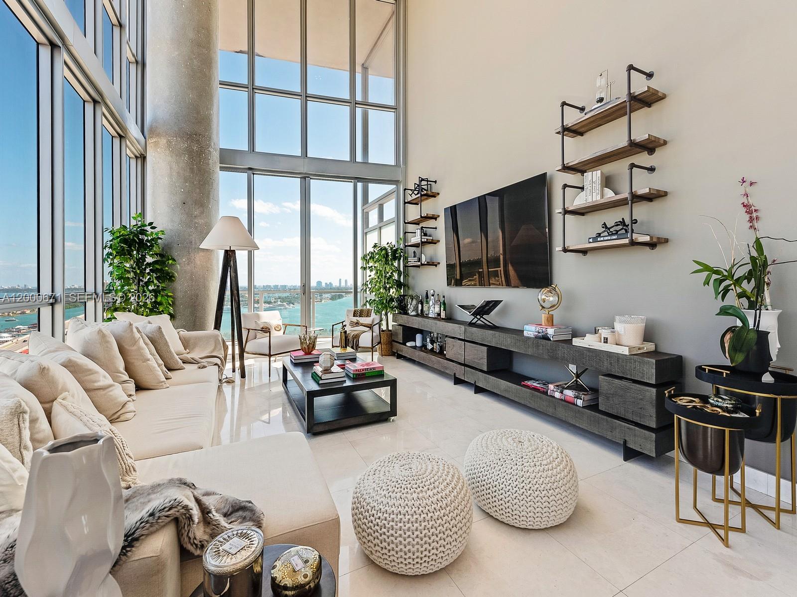 1100 Biscayne Blvd #2105 Miami, FL 33132