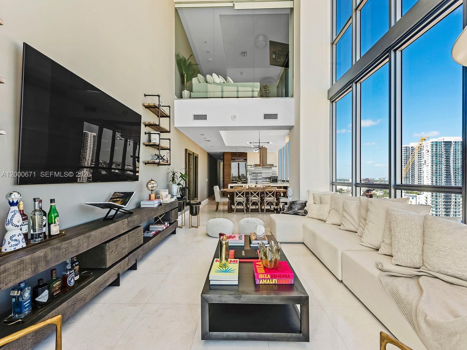 1100 Biscayne Blvd #2105 Miami, FL 33132