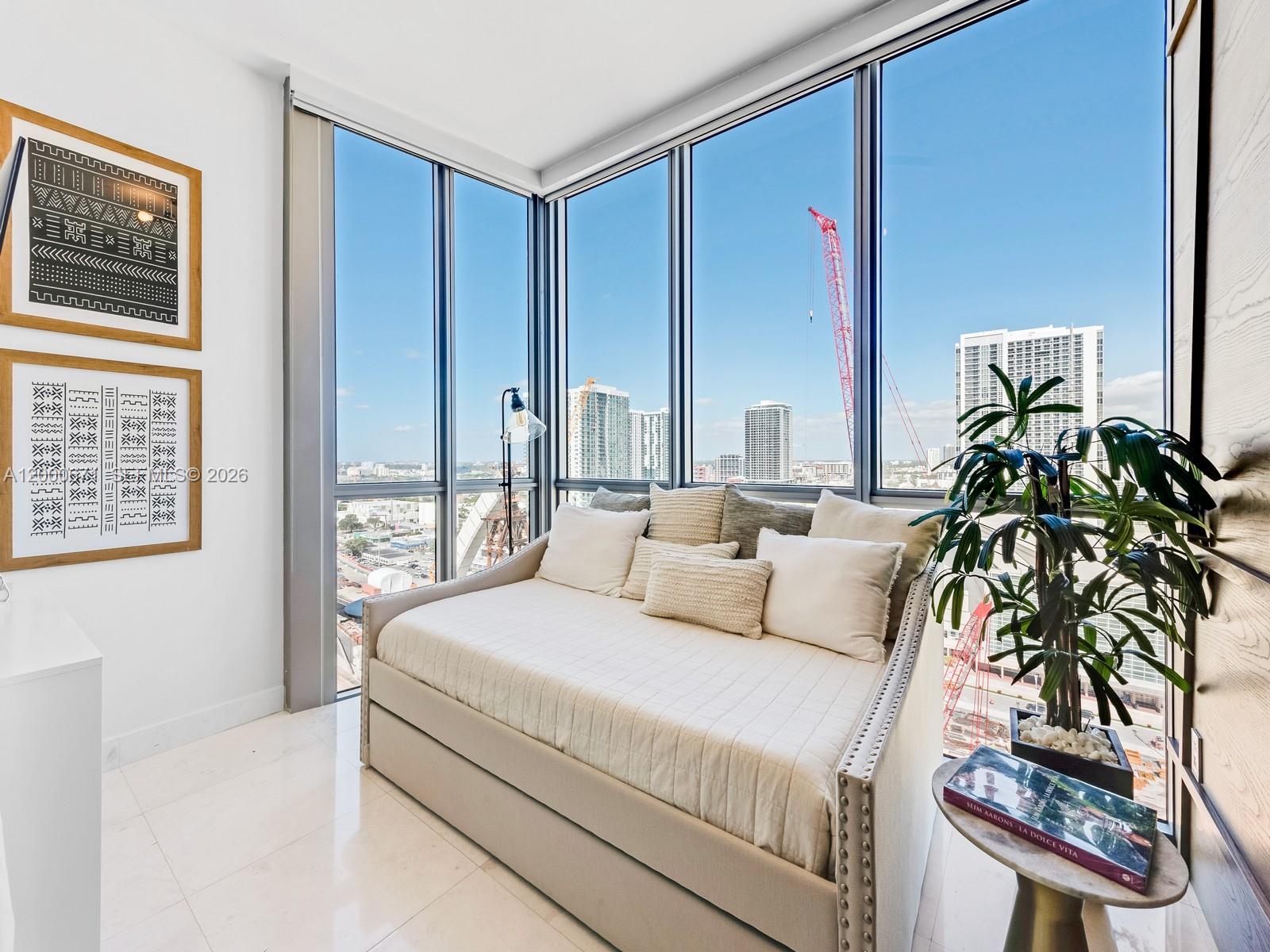 1100 Biscayne Blvd #2105 Miami, FL 33132