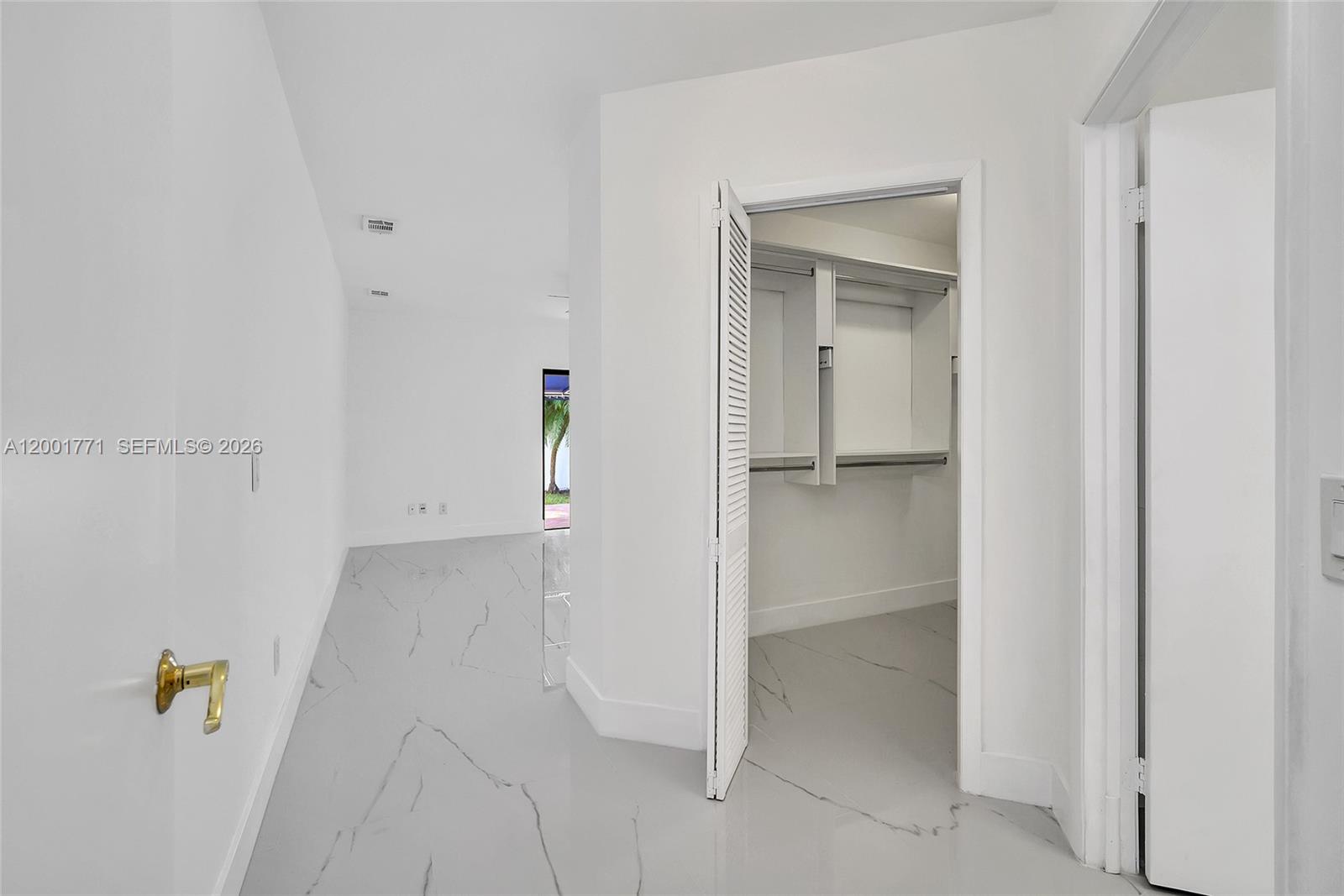 230 Cranwood Dr Key Biscayne, FL 33149