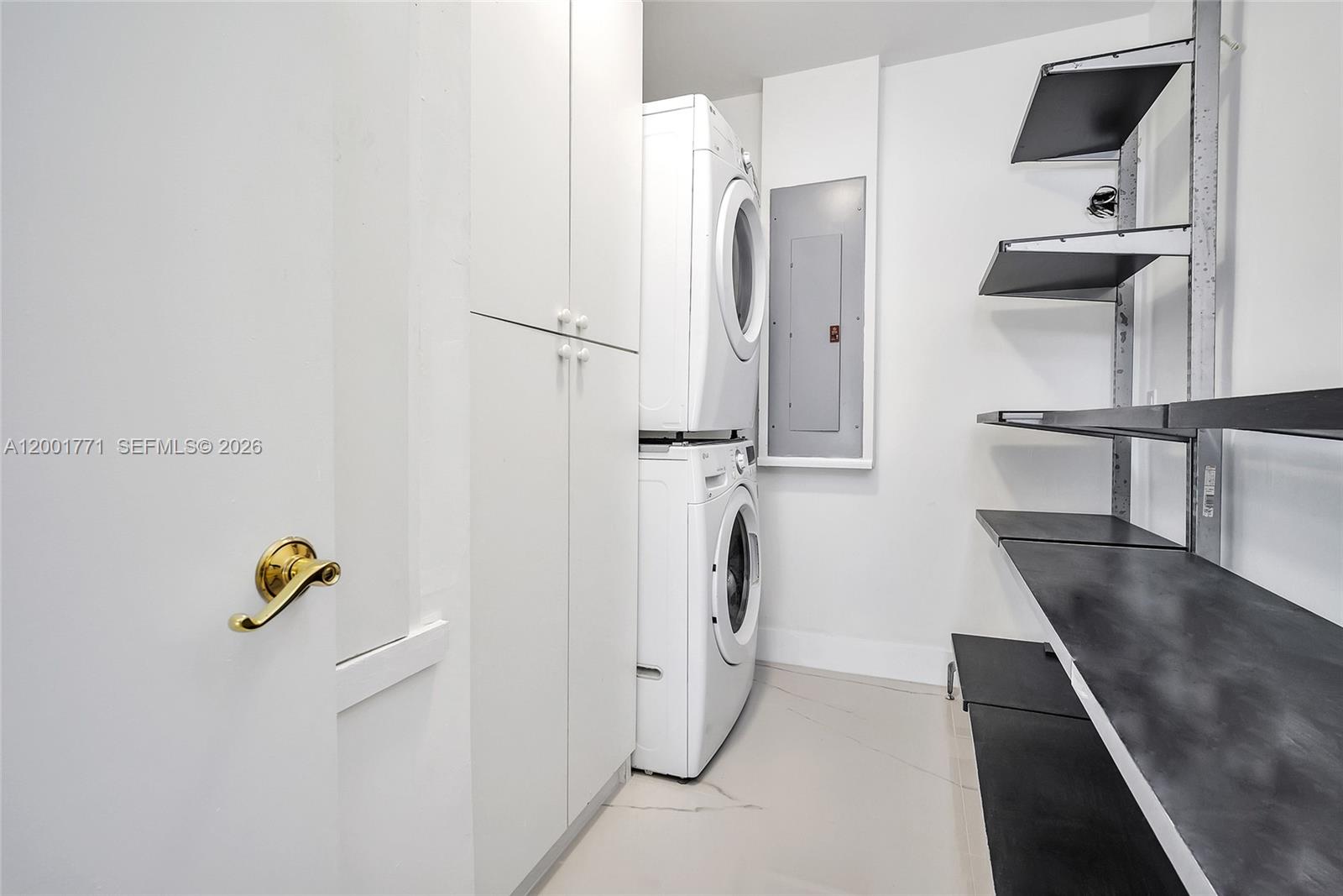 230 Cranwood Dr Key Biscayne, FL 33149