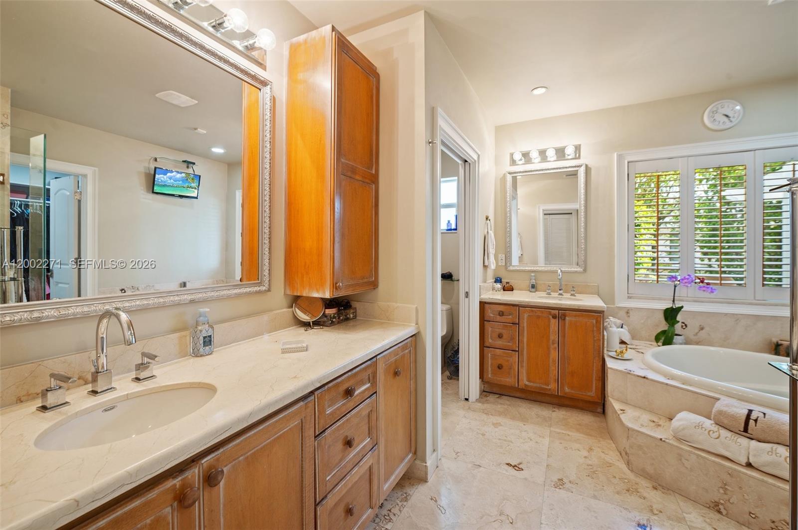 10740 SW 74th Ct Pinecrest, FL 33156