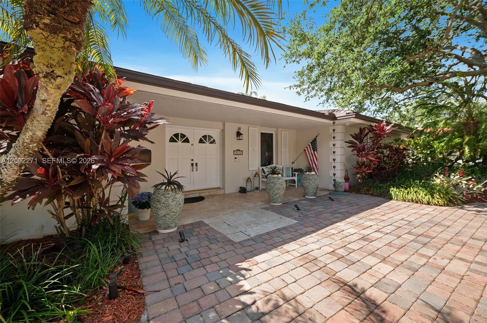 10740 SW 74th Ct Pinecrest, FL 33156