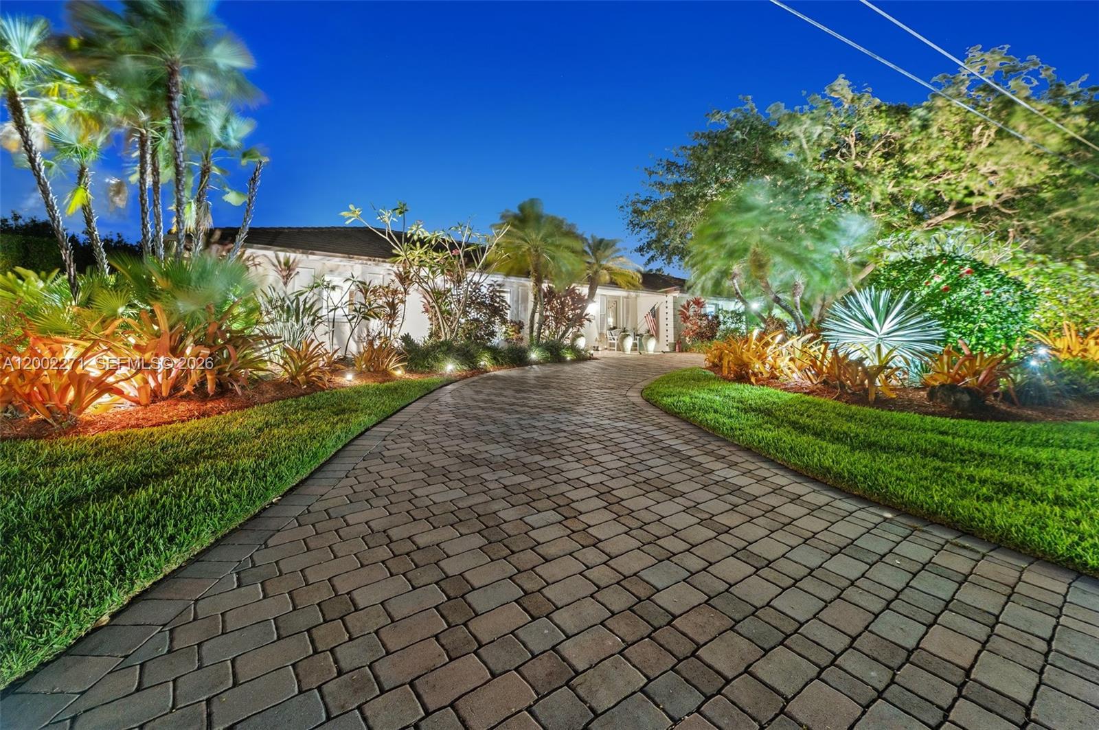 10740 SW 74th Ct Pinecrest, FL 33156