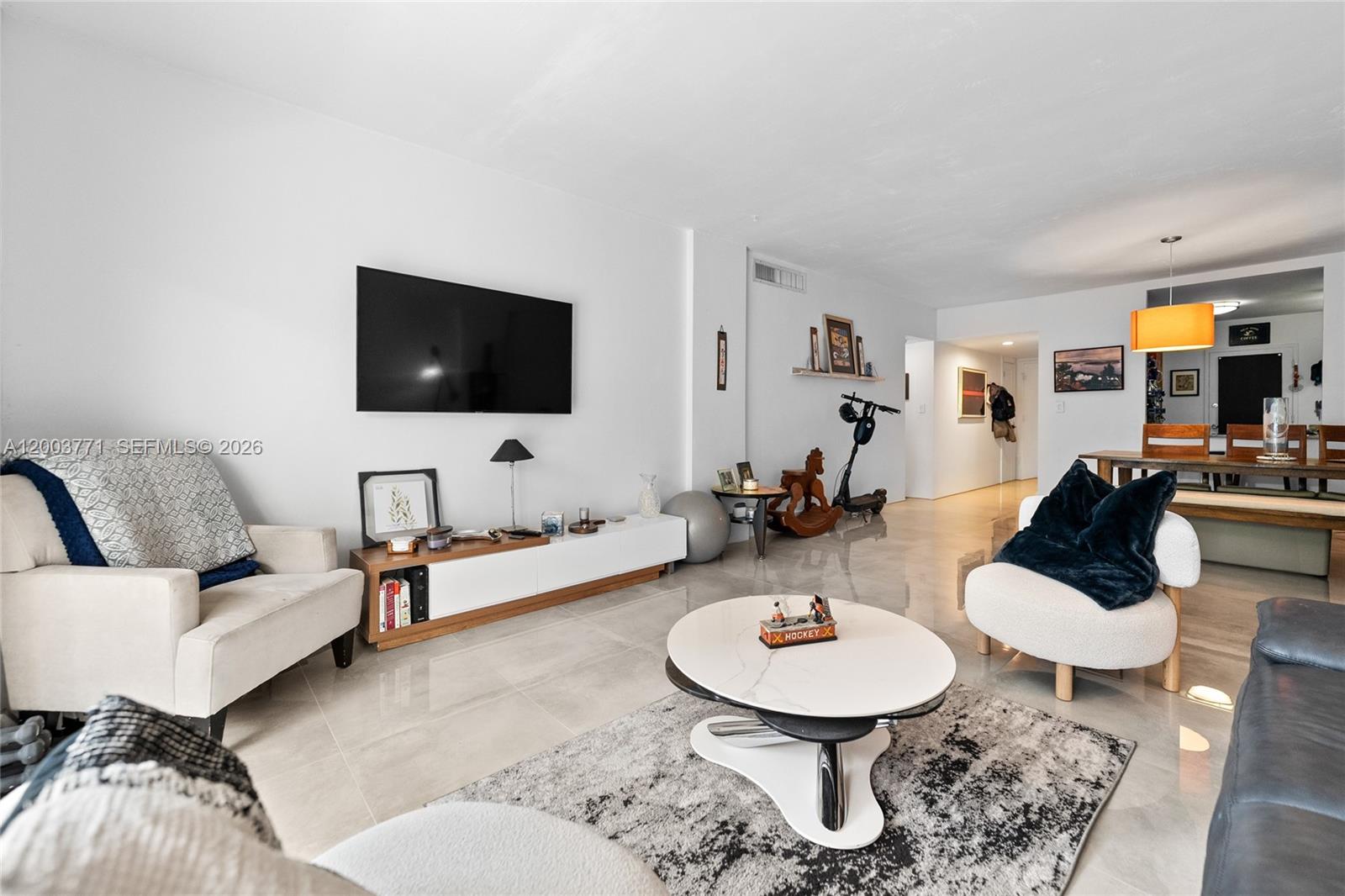 100 Edgewater Dr #129