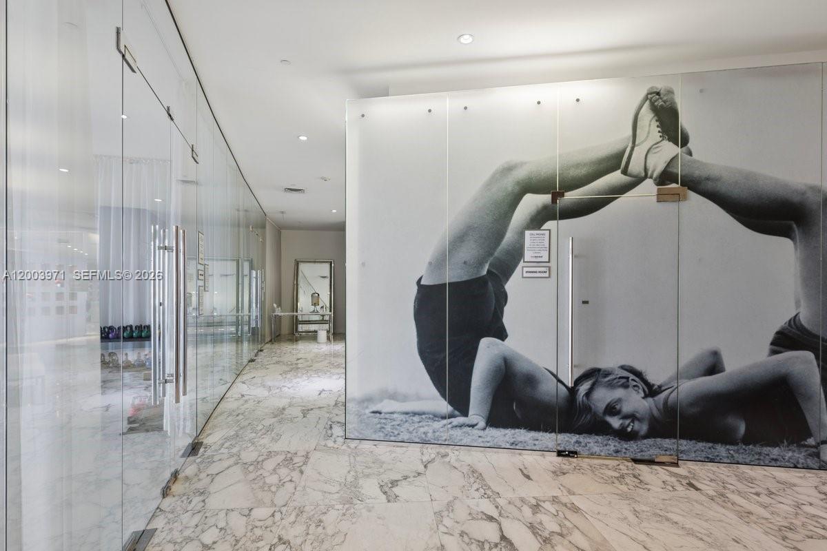 image Icon Brickell I27