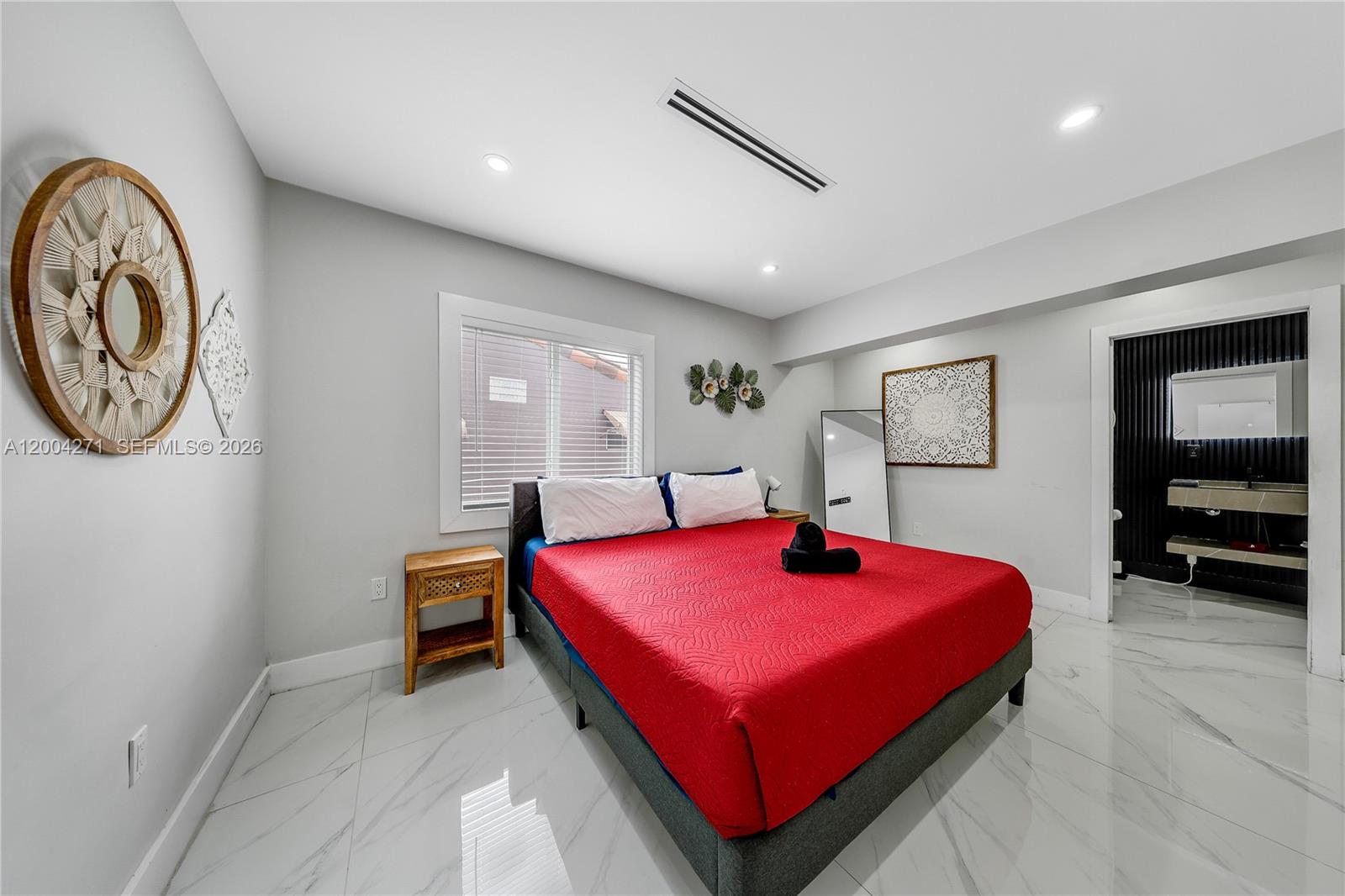 2612 SW 12th St Miami, FL 33135