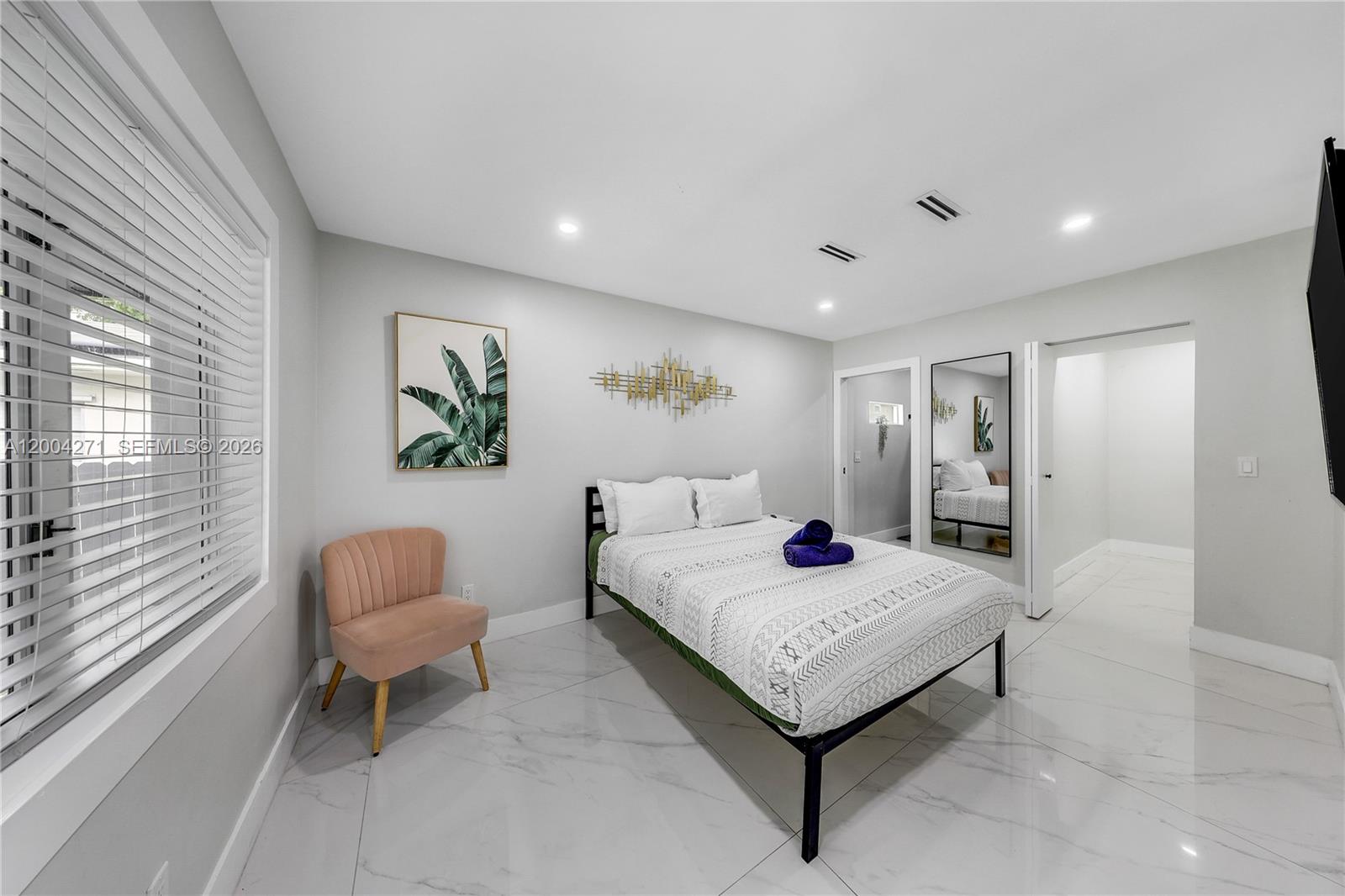 2612 SW 12th St Miami, FL 33135