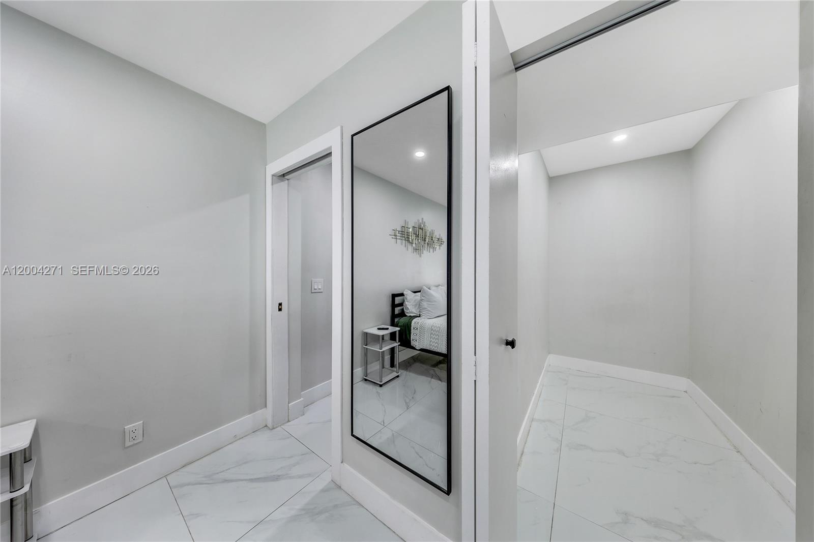 2612 SW 12th St Miami, FL 33135