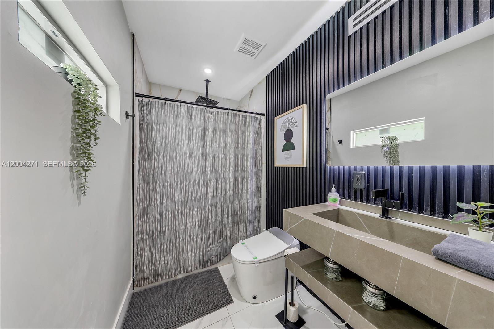 2612 SW 12th St Miami, FL 33135