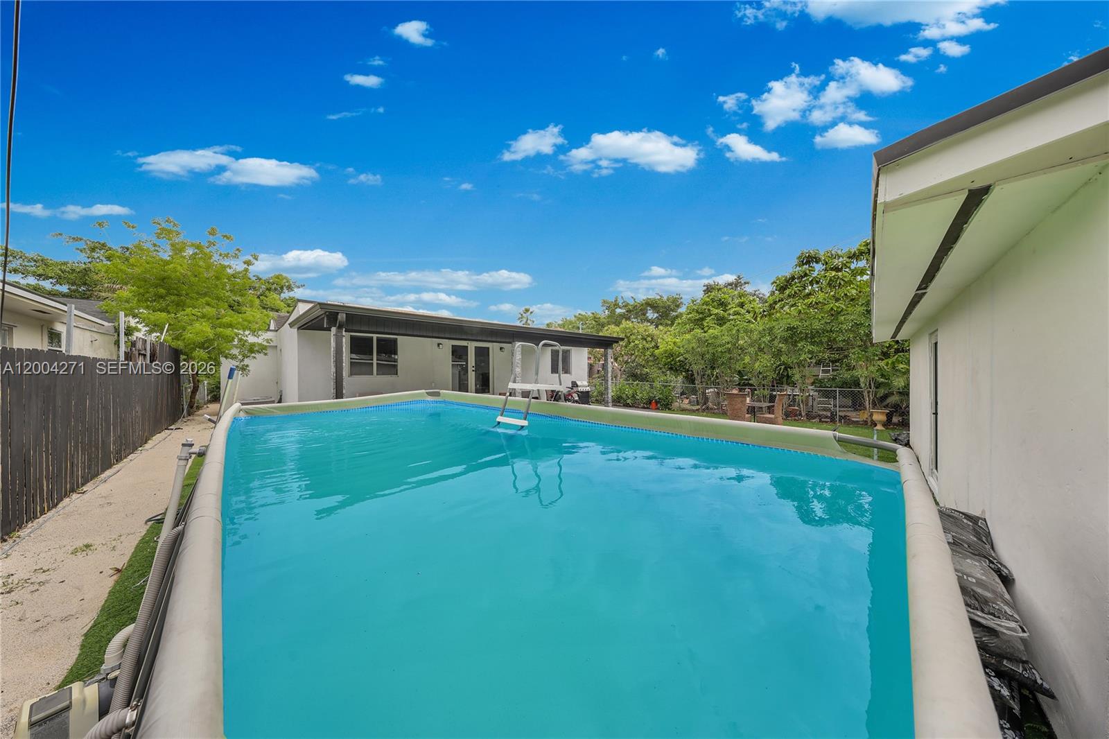 2612 SW 12th St Miami, FL 33135
