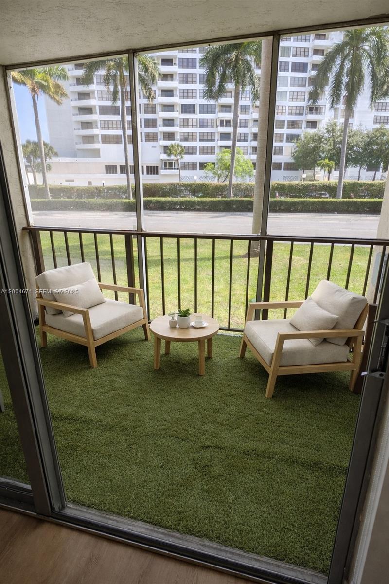 501 Three Iss Blvd #112 Hallandale Beach, FL 33009