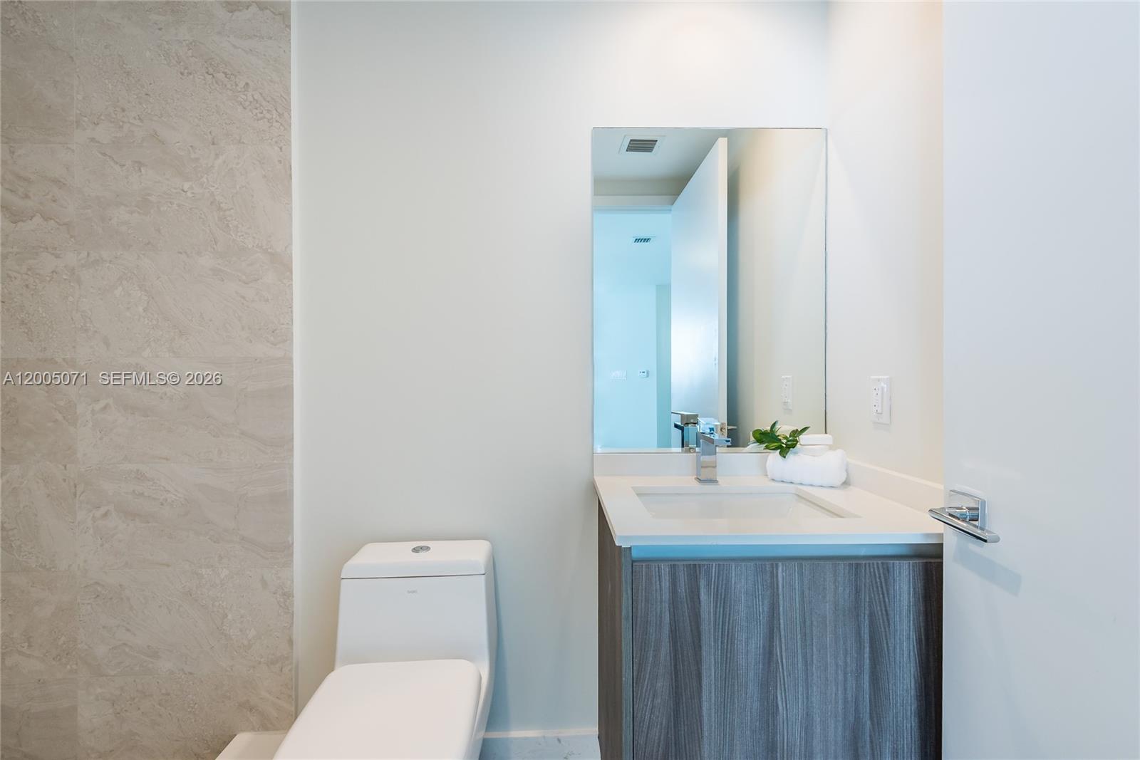 image Aria on the Bay28