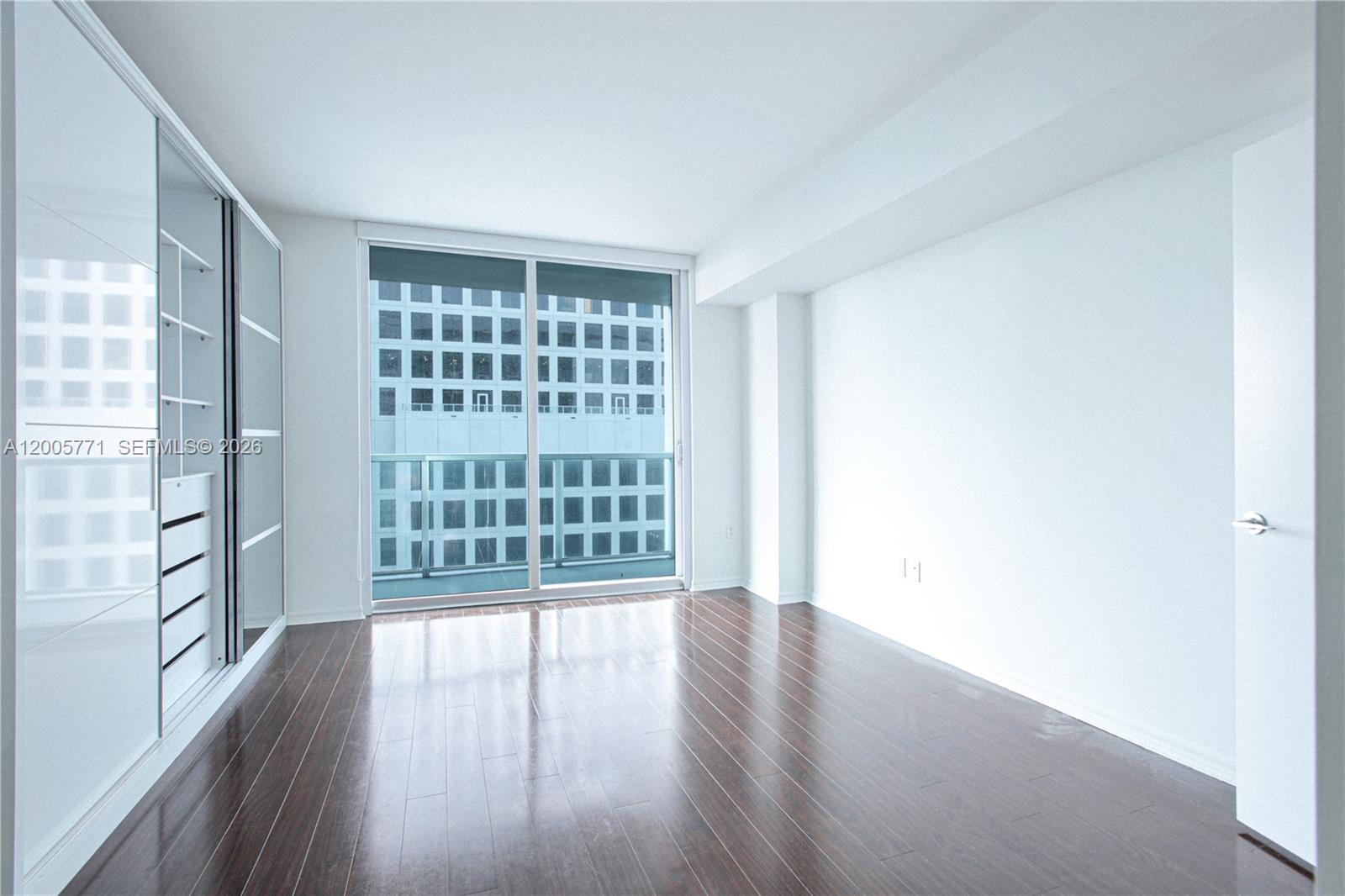 image 500 Brickell East10