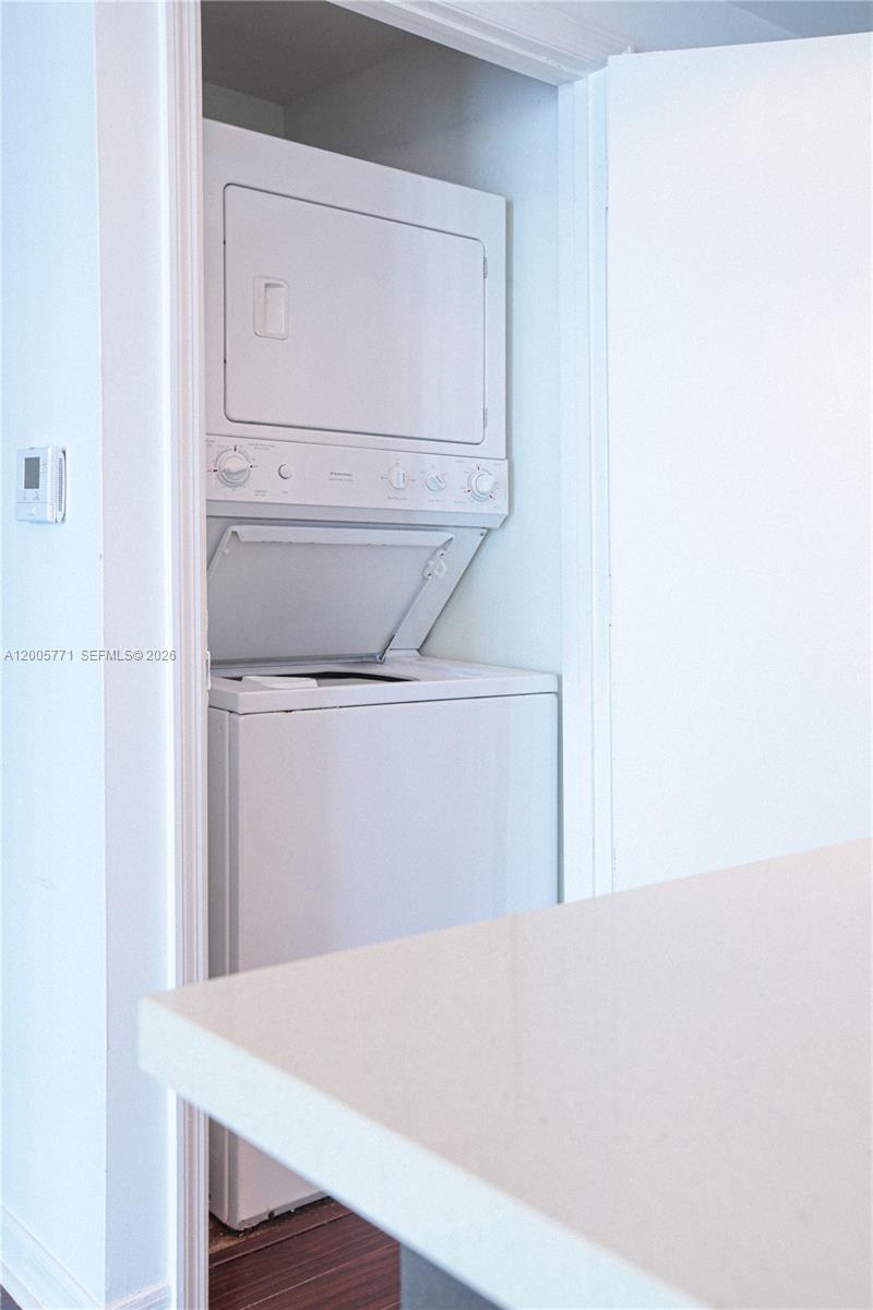 image 500 Brickell East12