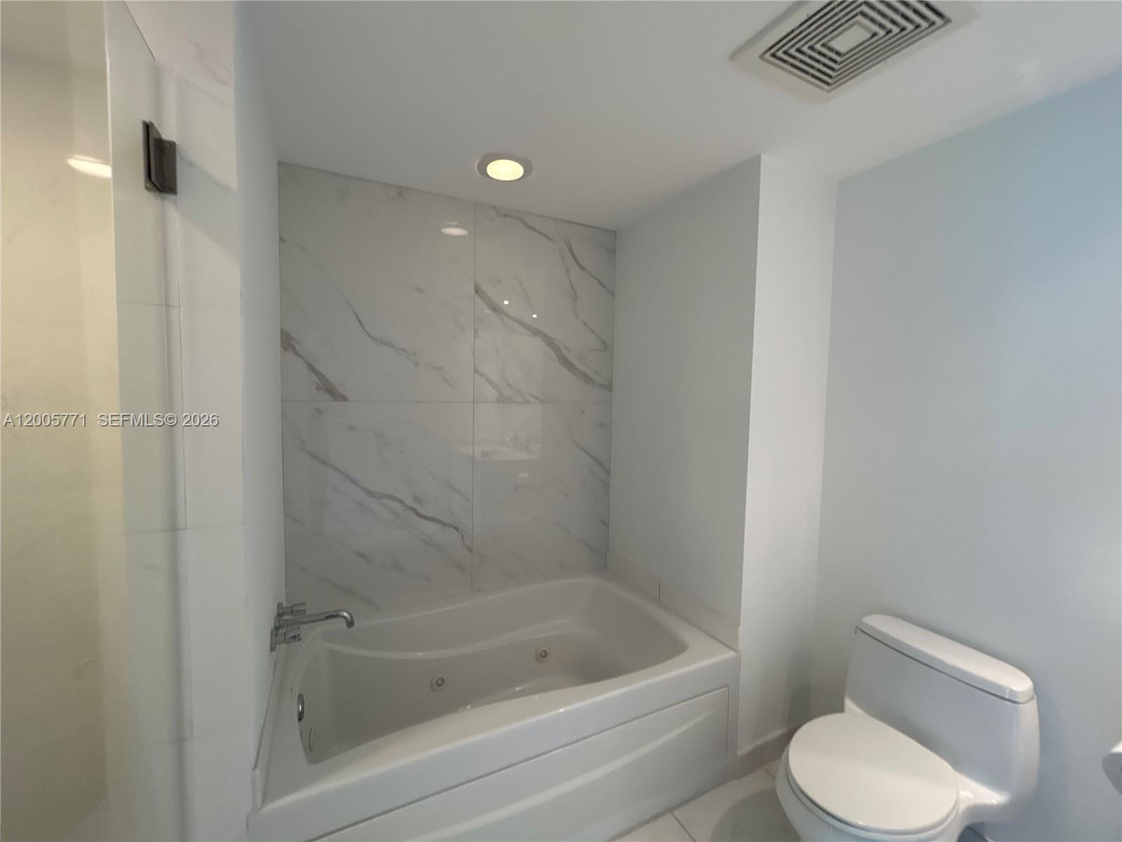 image 500 Brickell East6