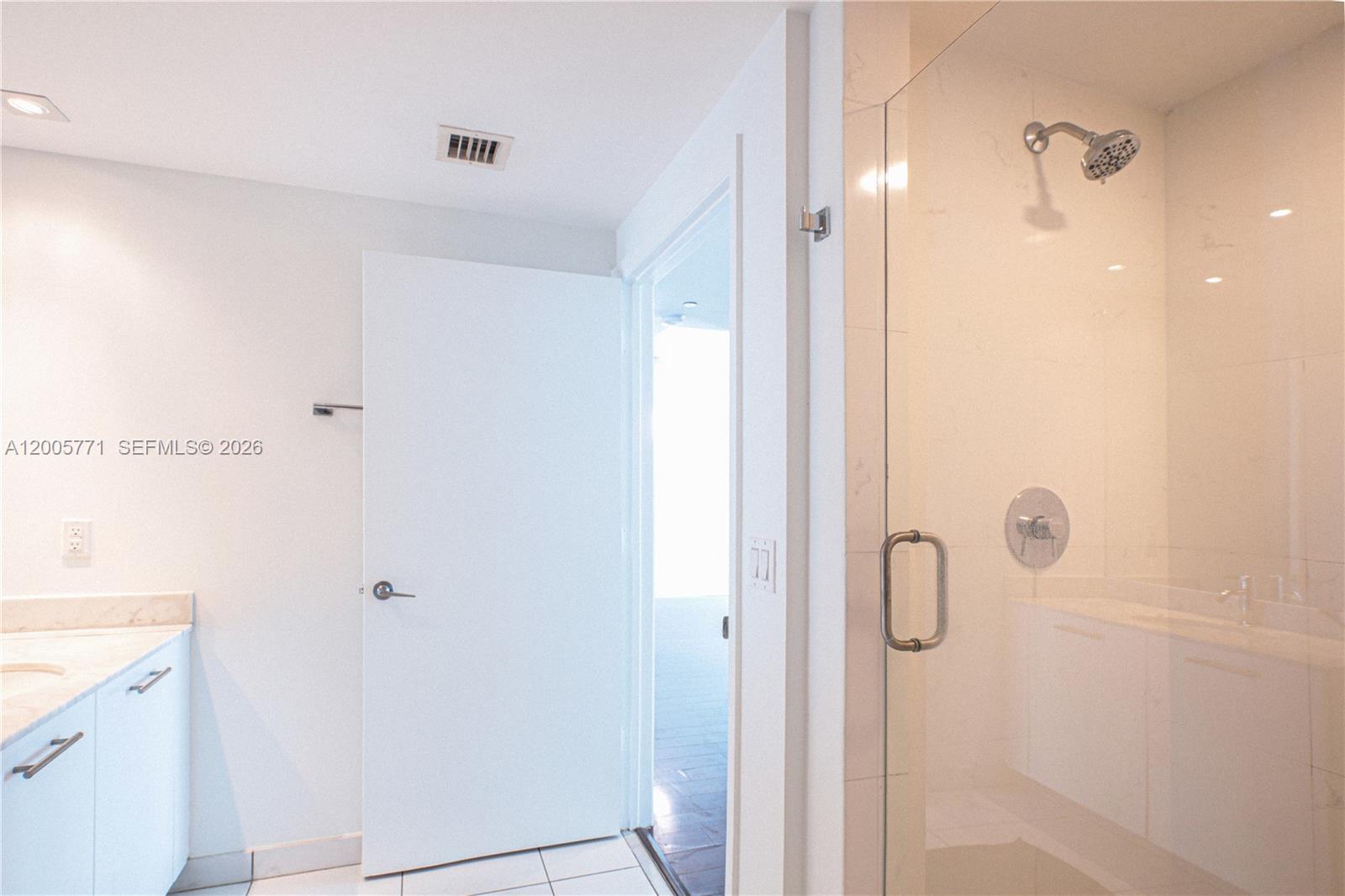 image 500 Brickell East7