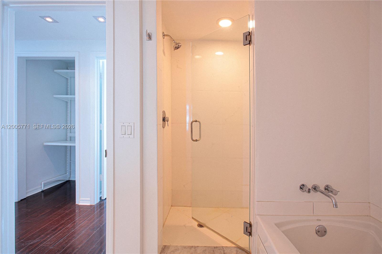 image 500 Brickell East8