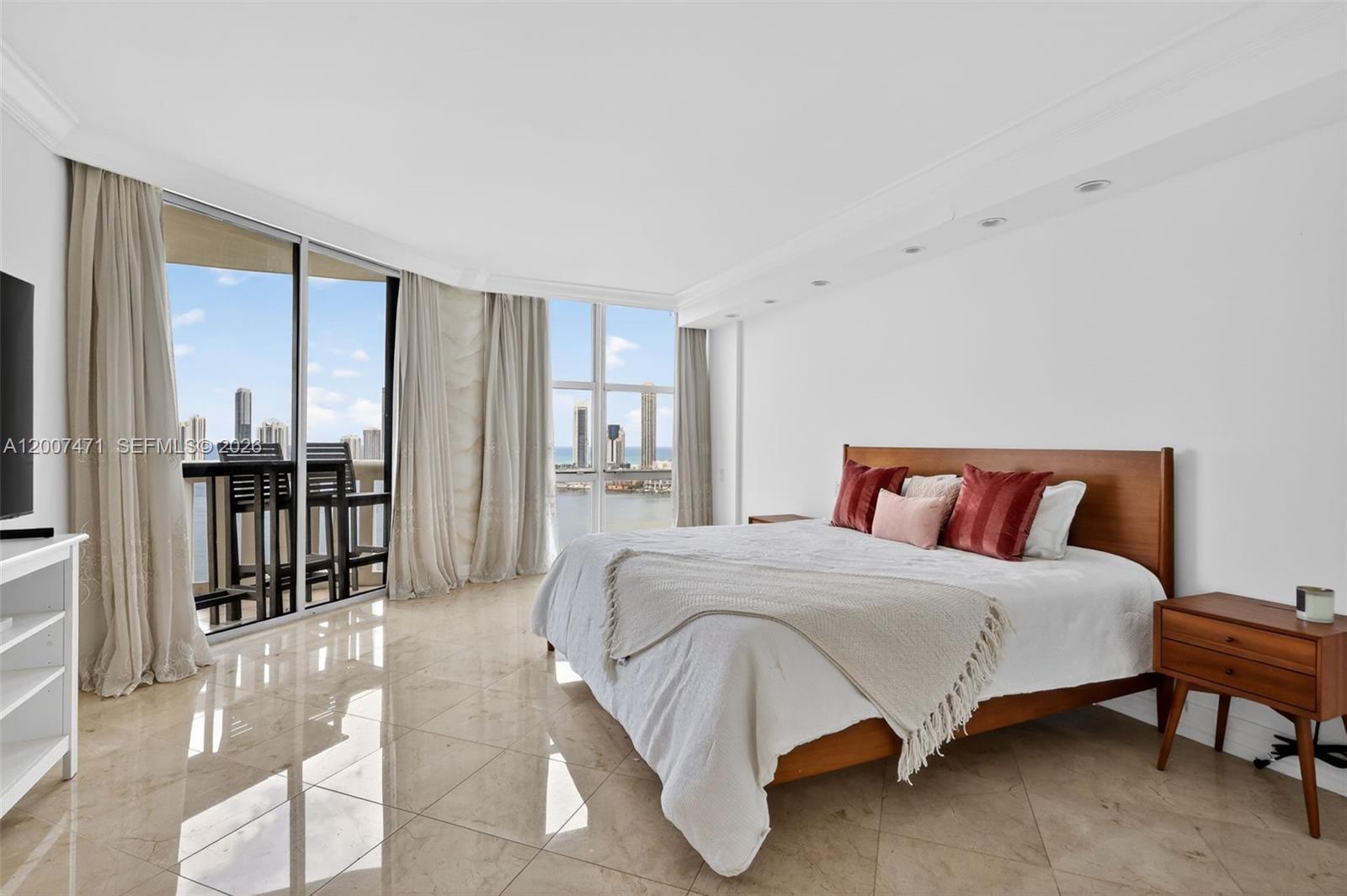 3000 Island Blvd #2305 Aventura, FL 33160