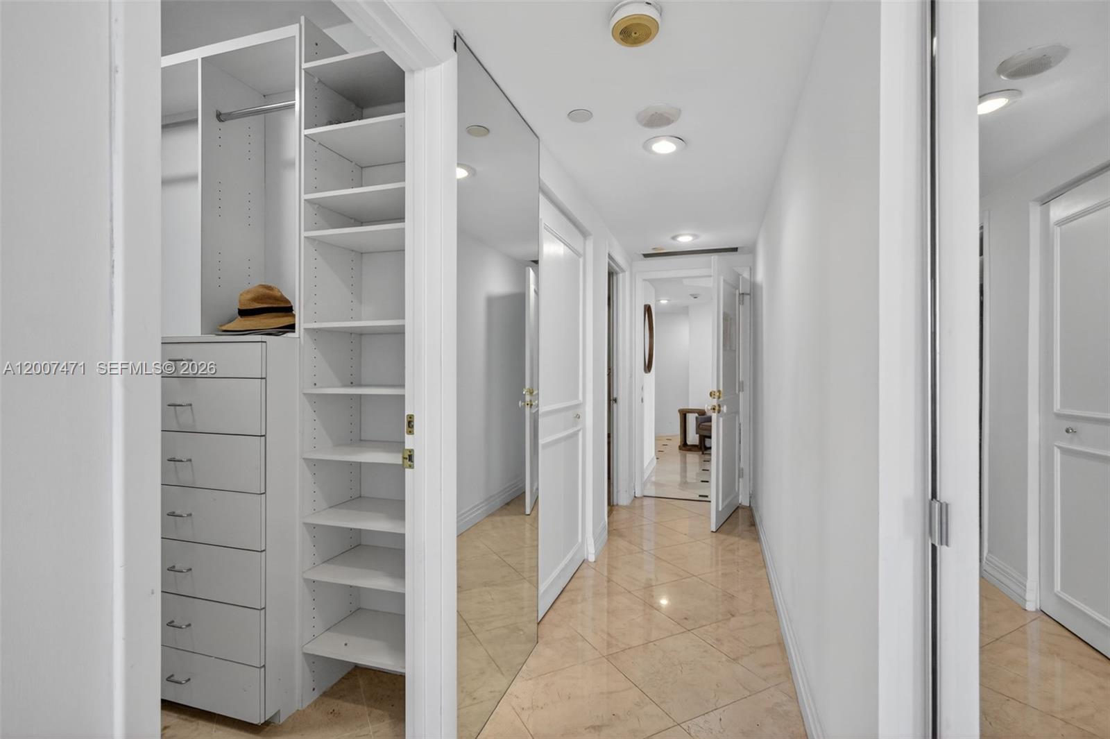 3000 Island Blvd #2305 Aventura, FL 33160