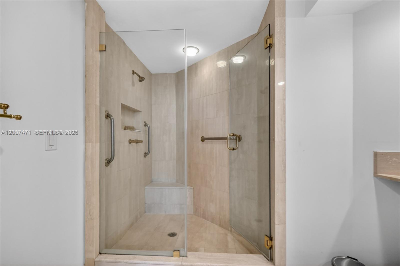 3000 Island Blvd #2305 Aventura, FL 33160