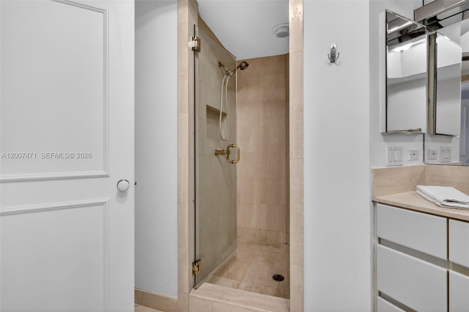 3000 Island Blvd #2305 Aventura, FL 33160