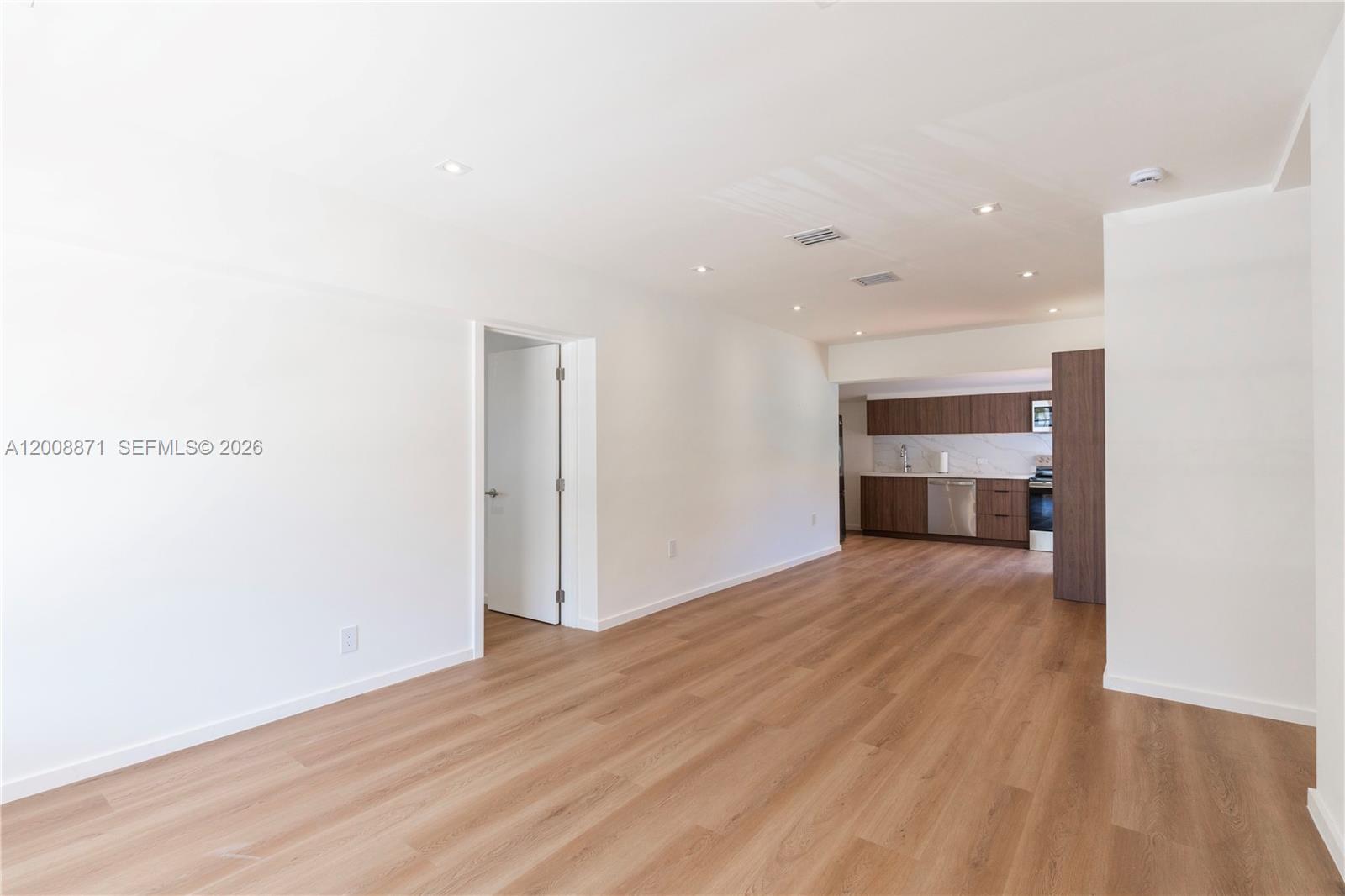 3021 Coconut Grv Dr #3021 Coral Gables, FL 33134