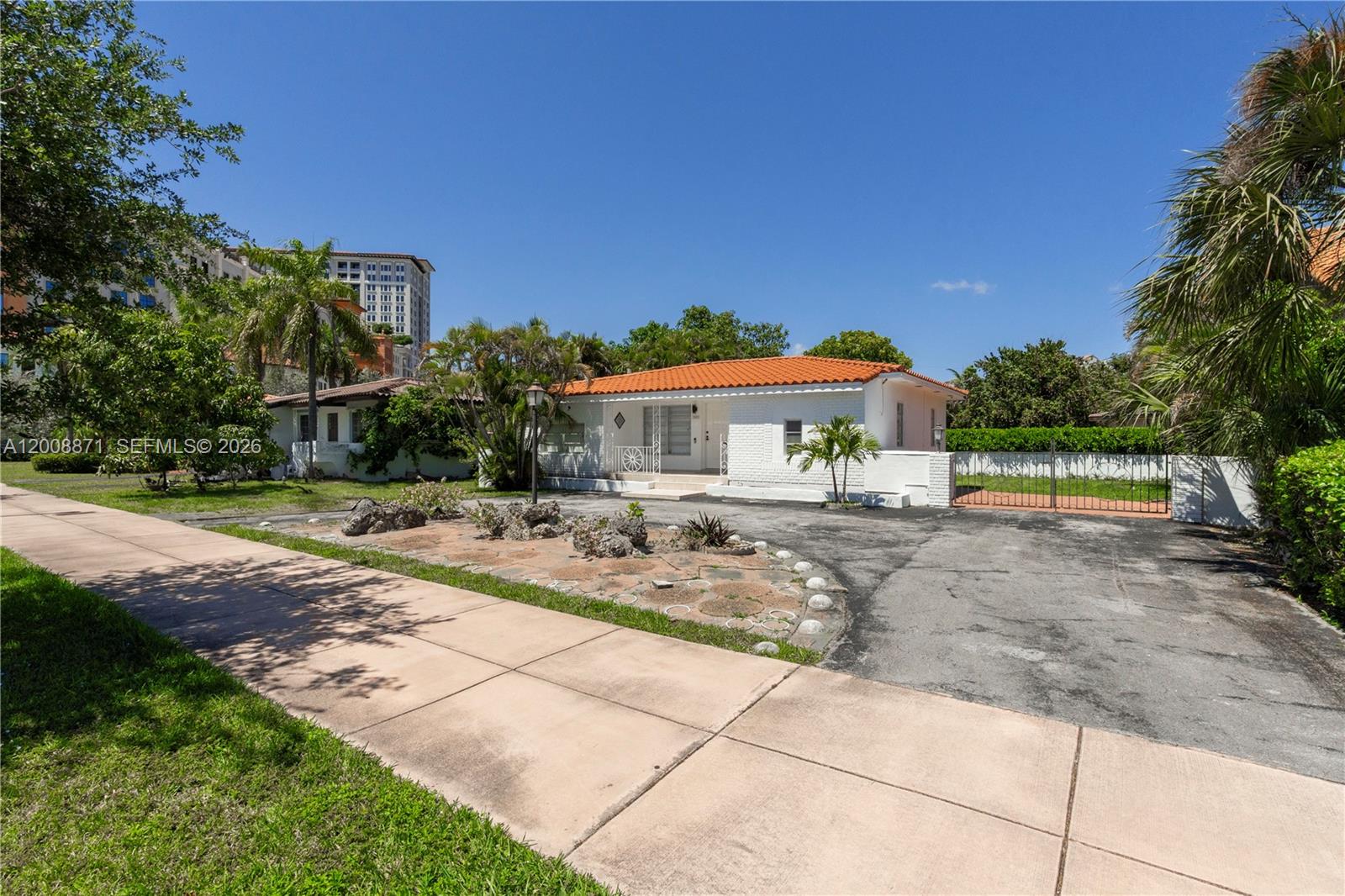 3021 Coconut Grv Dr #3021 Coral Gables, FL 33134