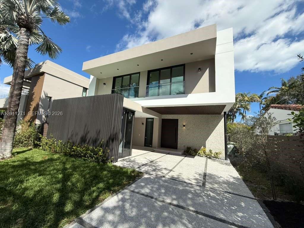 125 SW 29th Rd Miami, FL 33129